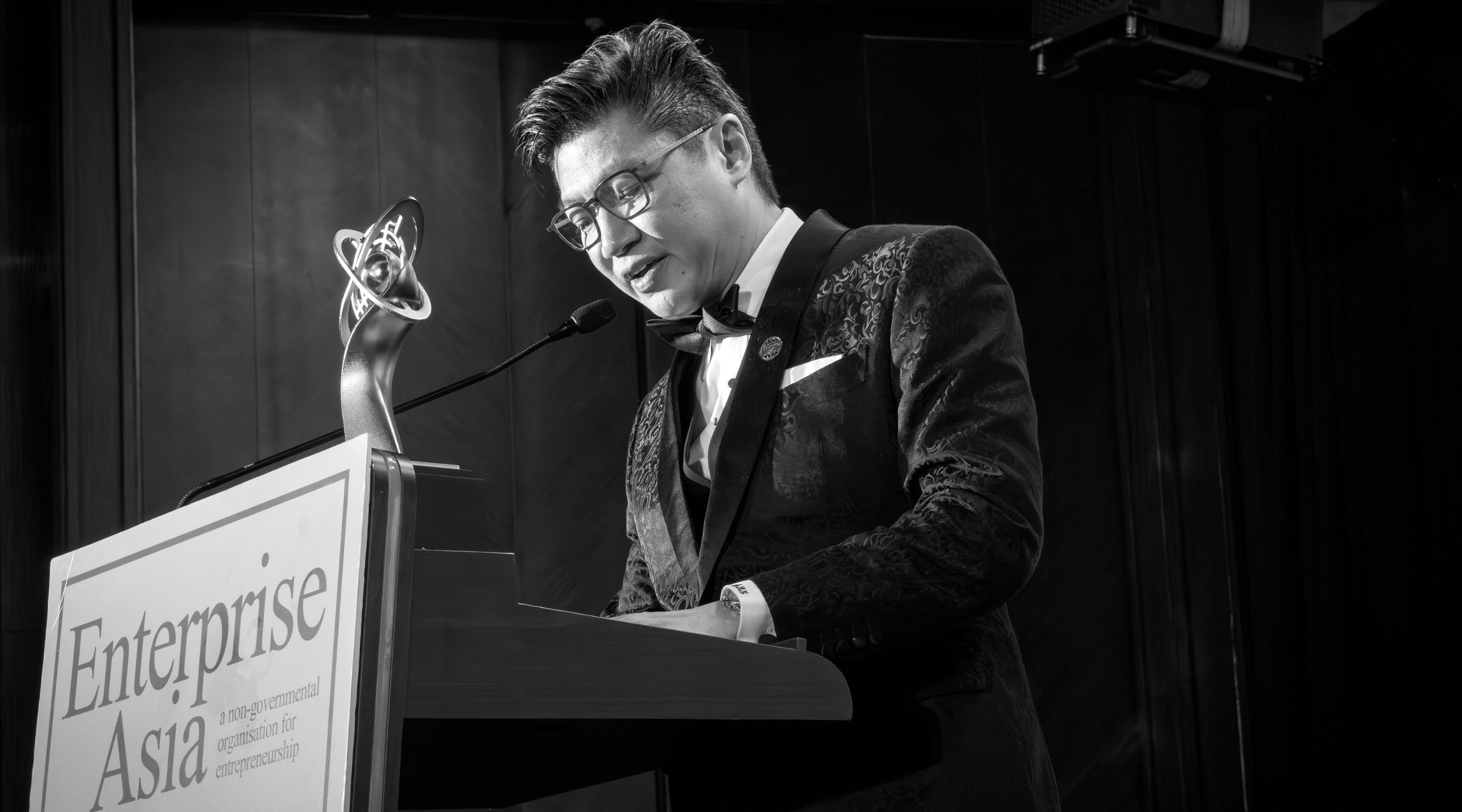 Dr. Steve Mark Gan giving his keynote speech at the Asia Pacific Enterprise Awards 2024
