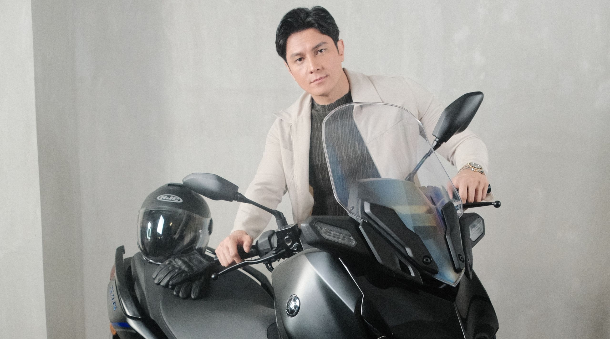 The Yamaha XMAX Bike with Filipino personality Joseph Marco atop it