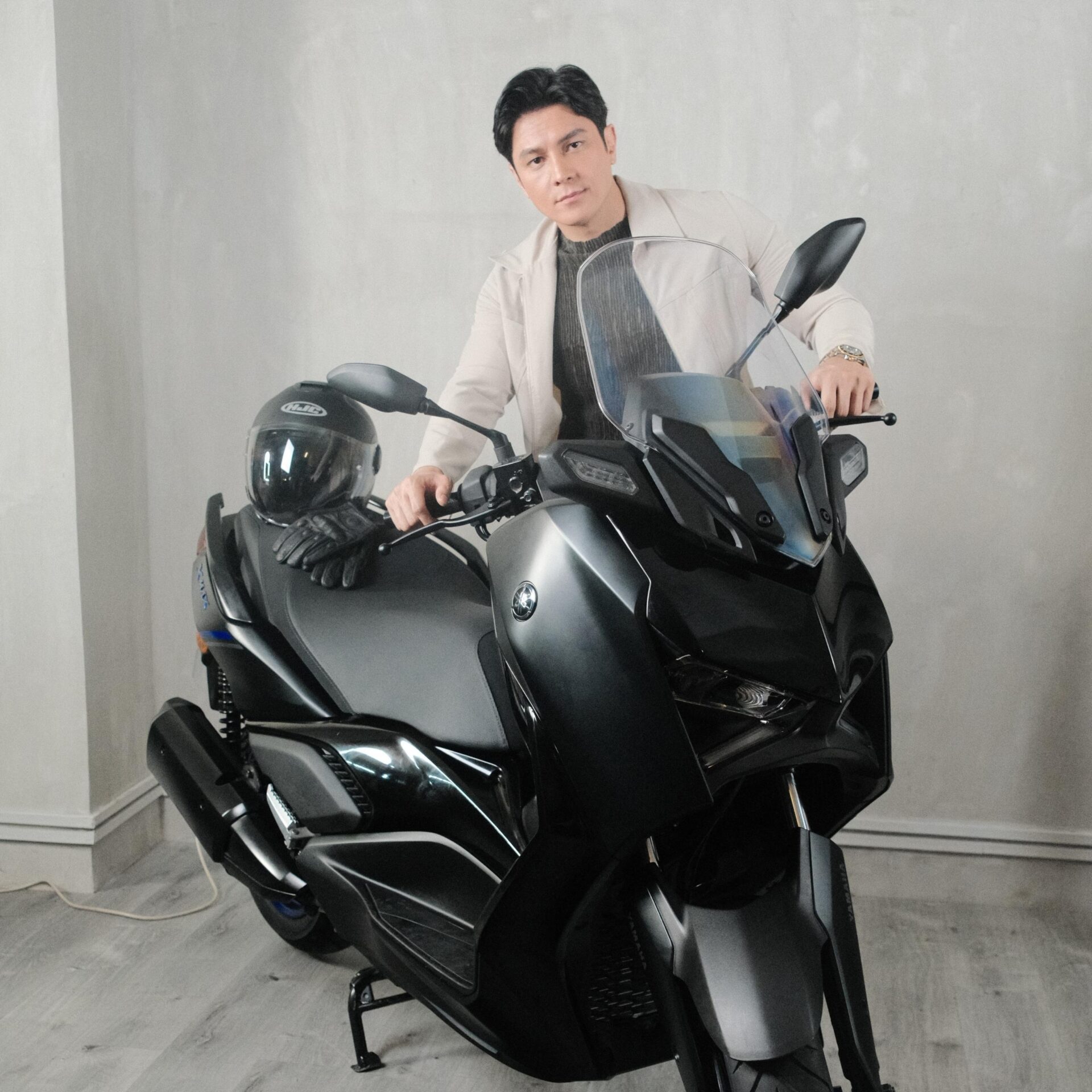 The Yamaha XMAX Bike with Filipino personality Joseph Marco atop it