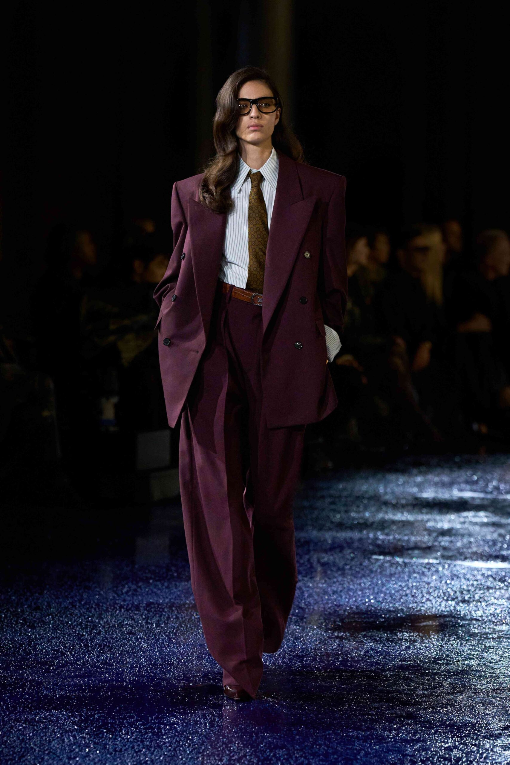 Have someone reserve the boardroom—in the new power suit spotted at the S/S25 shows, the ‘80s look means serious business golden saint laurent