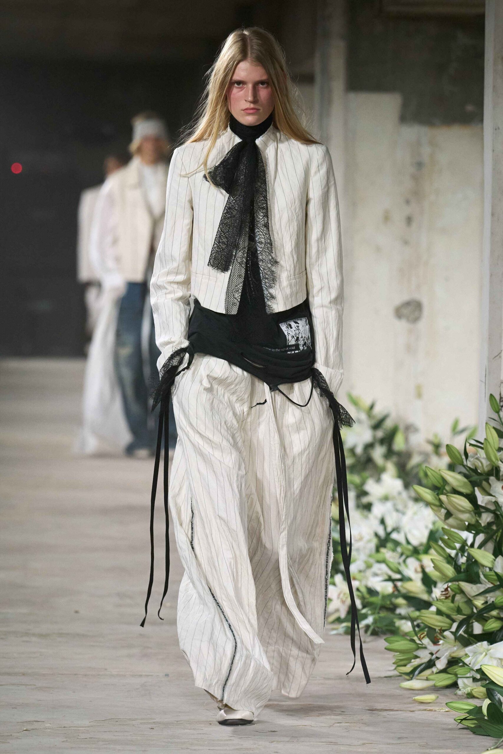 Have someone reserve the boardroom—in the new power suit spotted at the S/S25 shows, the ‘80s look means serious business dries von noten