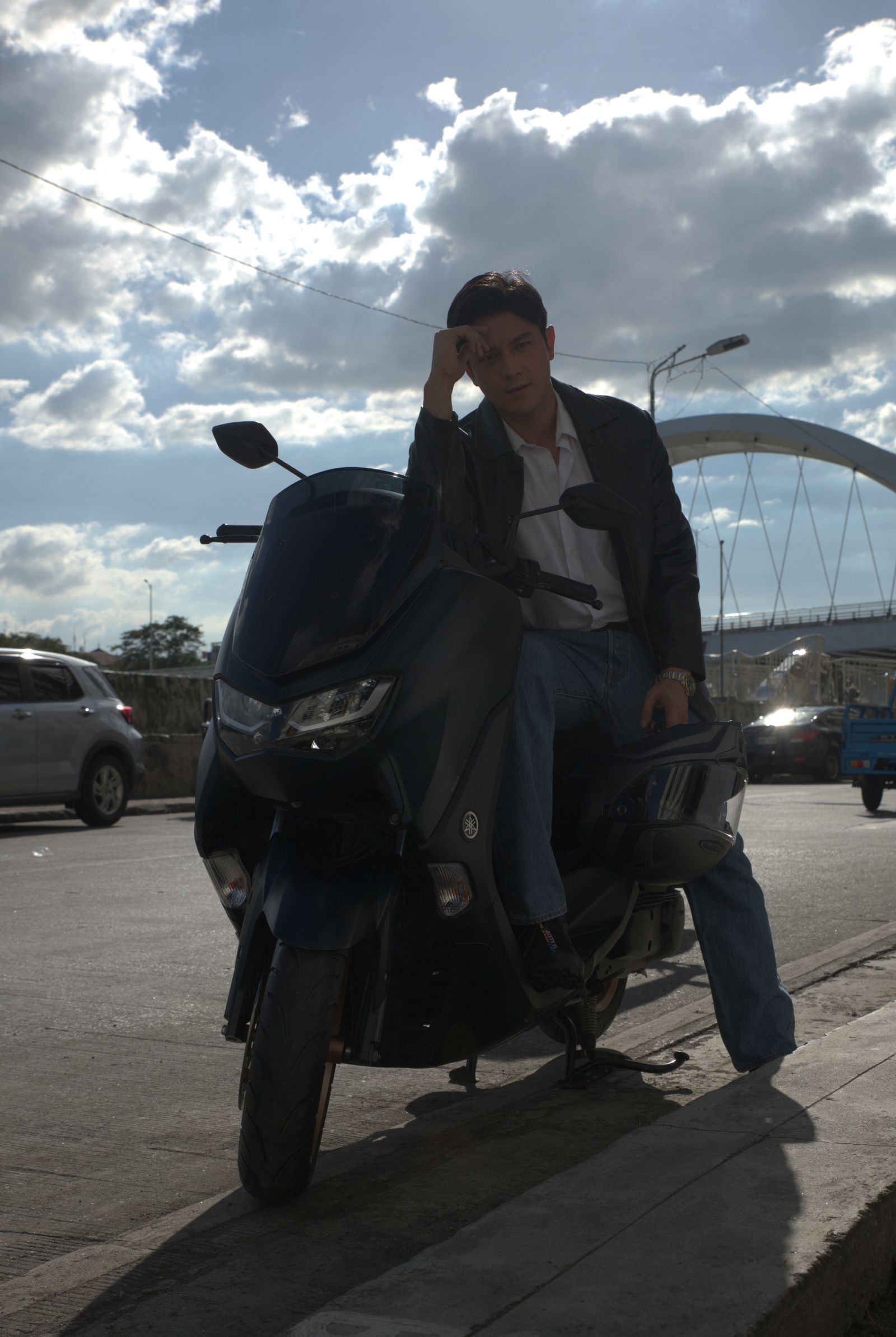The Yamaha XMAX Bike with Filipino personality Joseph Marco atop it