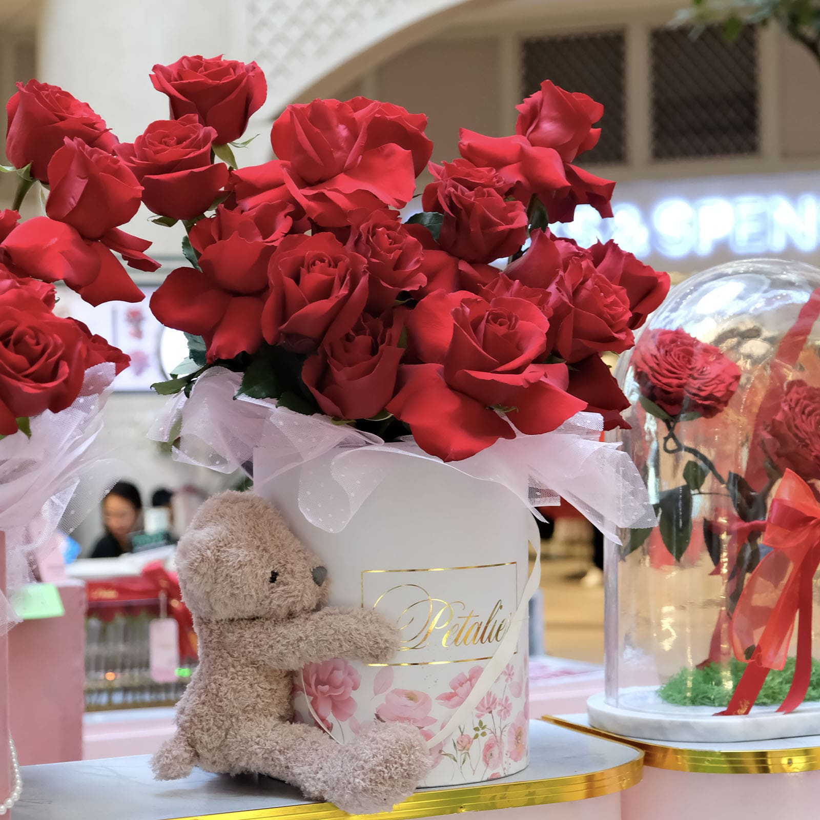 One of Petalier's pop-ups located in Rockwell Mall