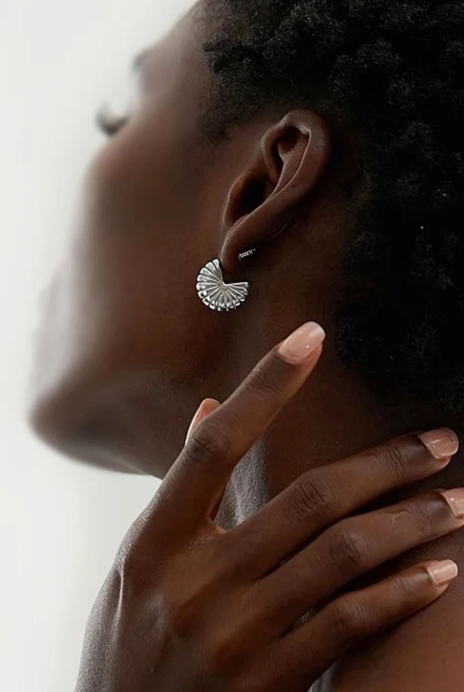 Mazee Concha Hoop Studs