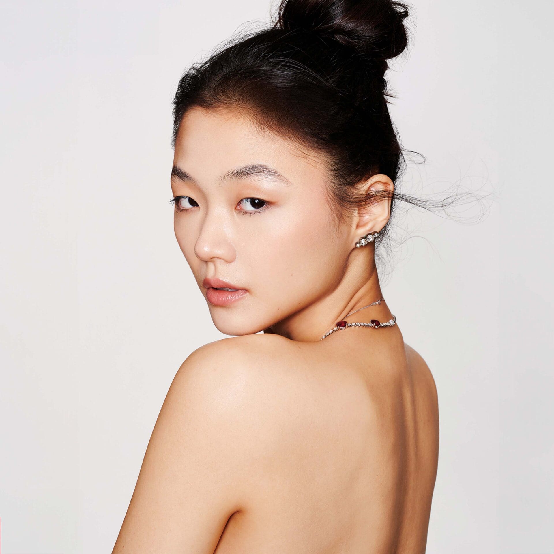 This Cult-Favorite Serum Takes Instant Facelifting to the Next Level