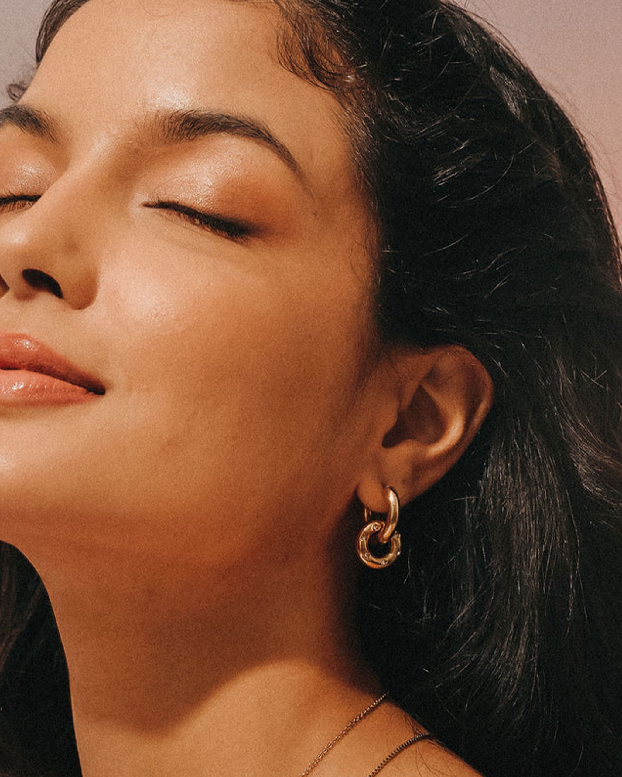 Stay Golden with Tarnish-Free Jewelry for Sun, Sea, and Swim