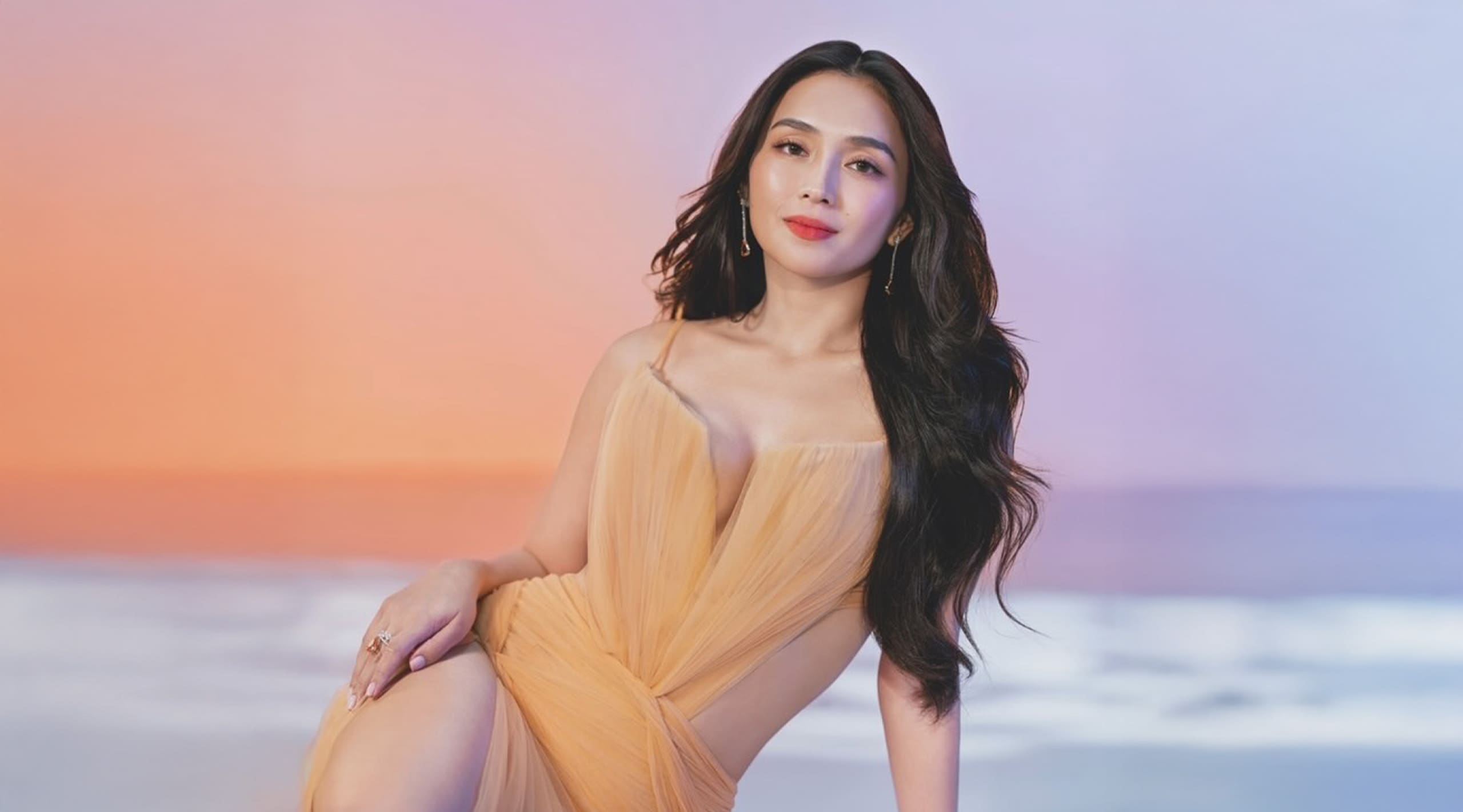 EXCLUSIVE: An Ode to Elegance: Kathryn Bernardo’s Spring Statement