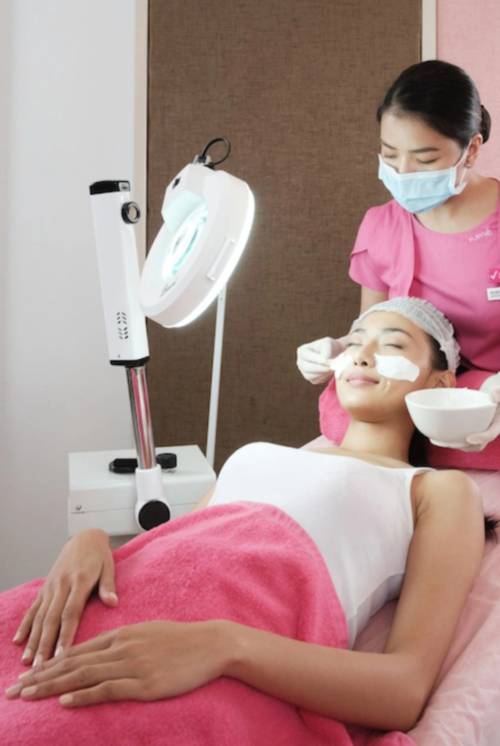 Flawless Face and Body Clinic's Advanced Facial Treatment