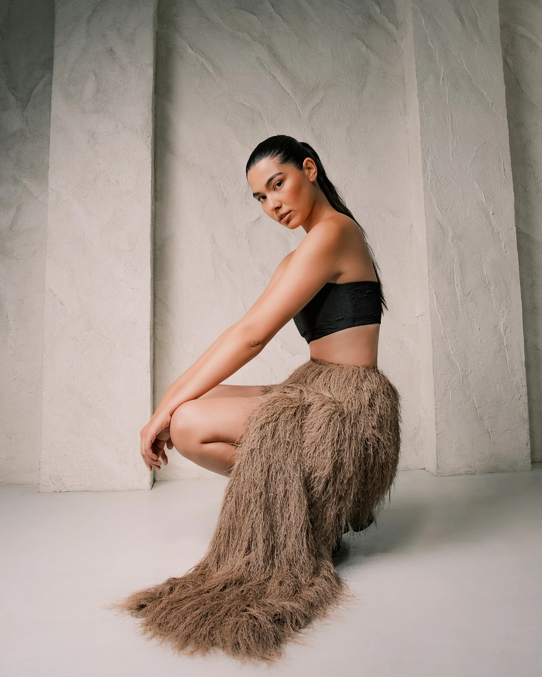 Inigo Villegas resort 2025 Filipino fashion embellishments decorative Avant-garde Womenswear evolution