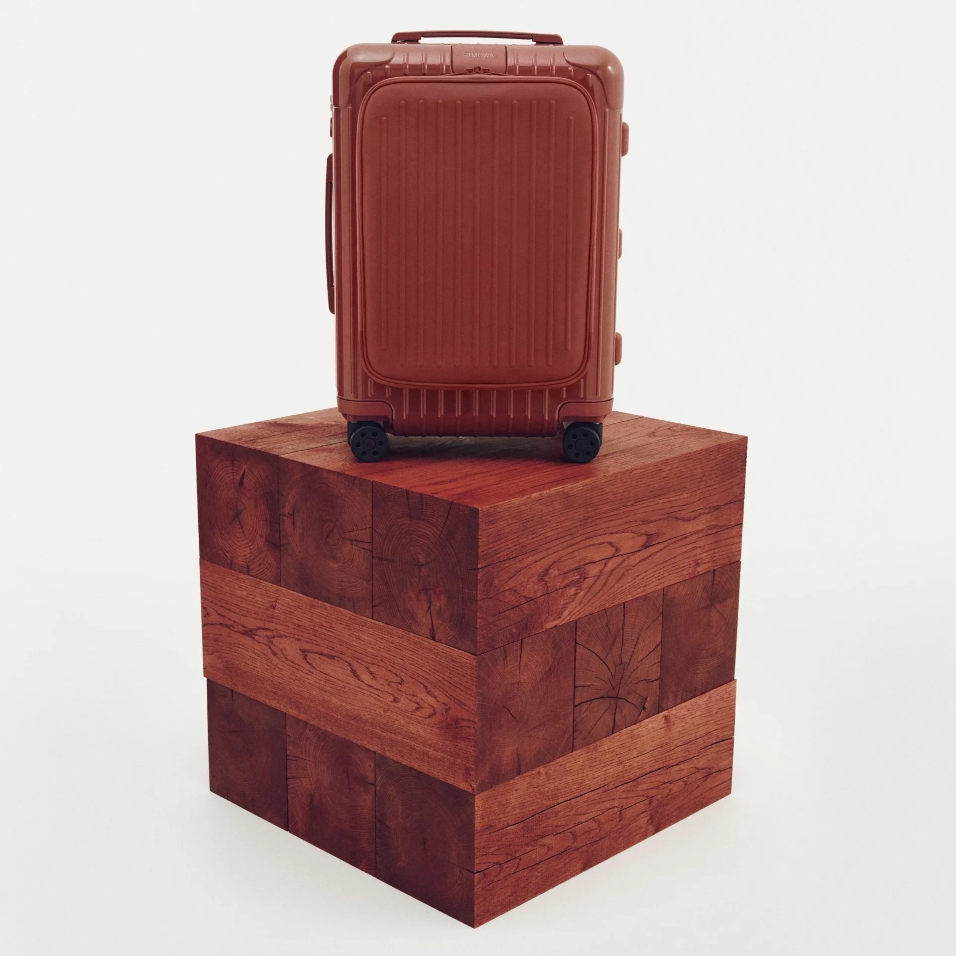 RIMOWA’s Rosewood Color is a First-Class Mood