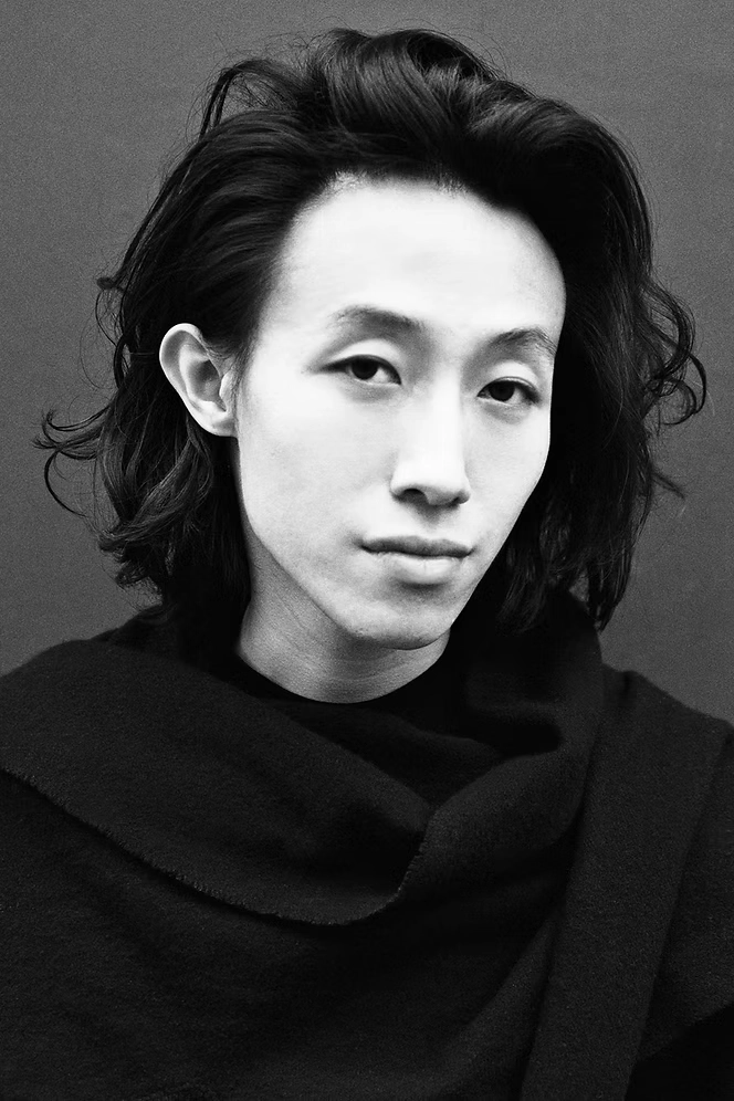 Robert Wun, Hong-Kong born designer