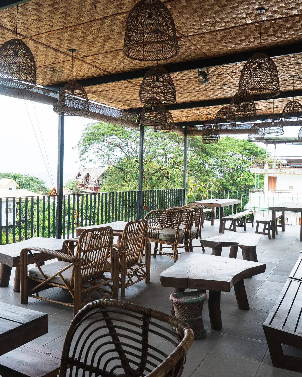 The rooftop lounge of Shorebreak Hostel