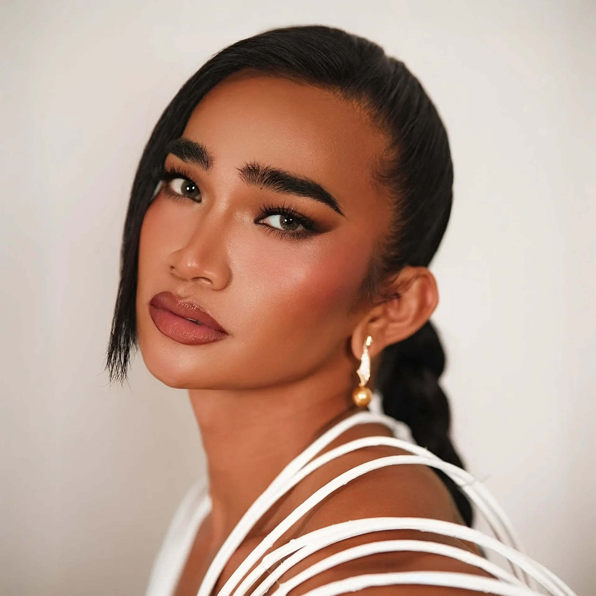 A Breakdown of Bretman Rock’s Makeup Look