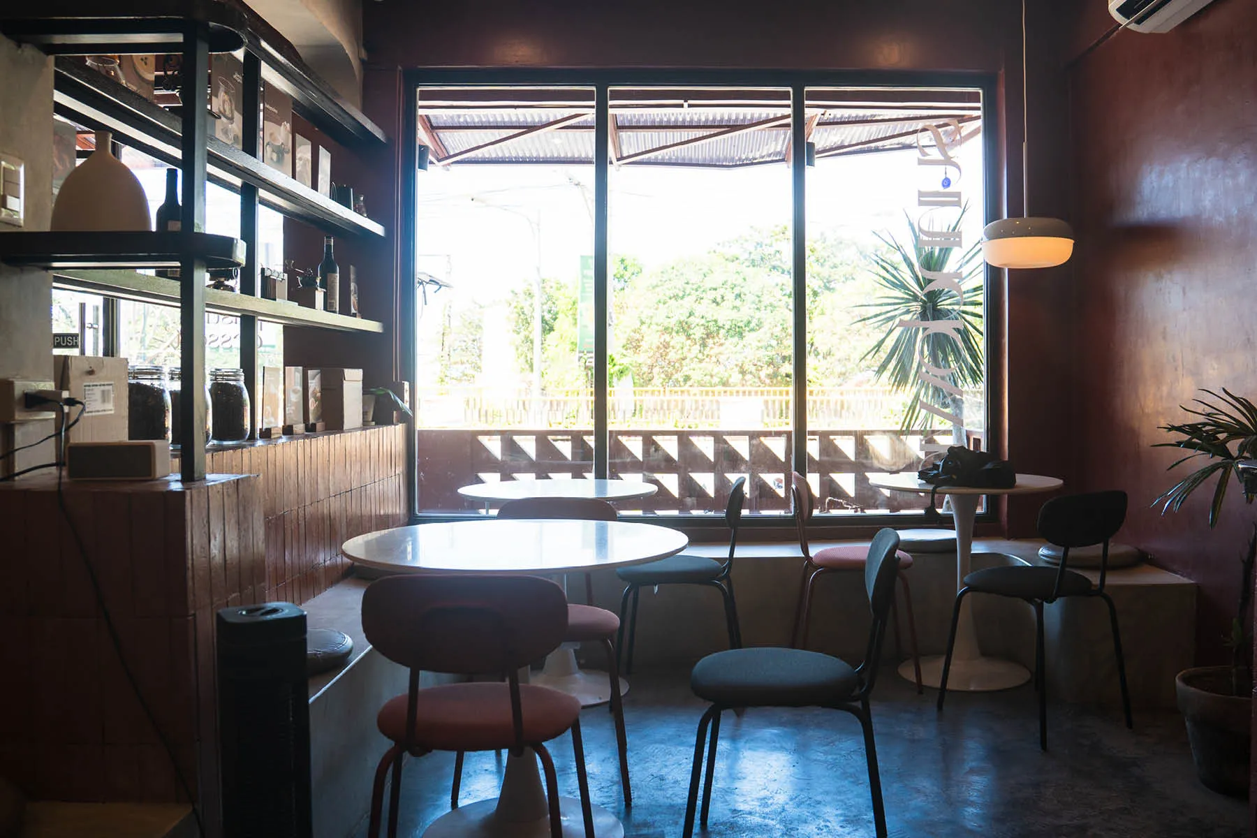 Sunndown Interior