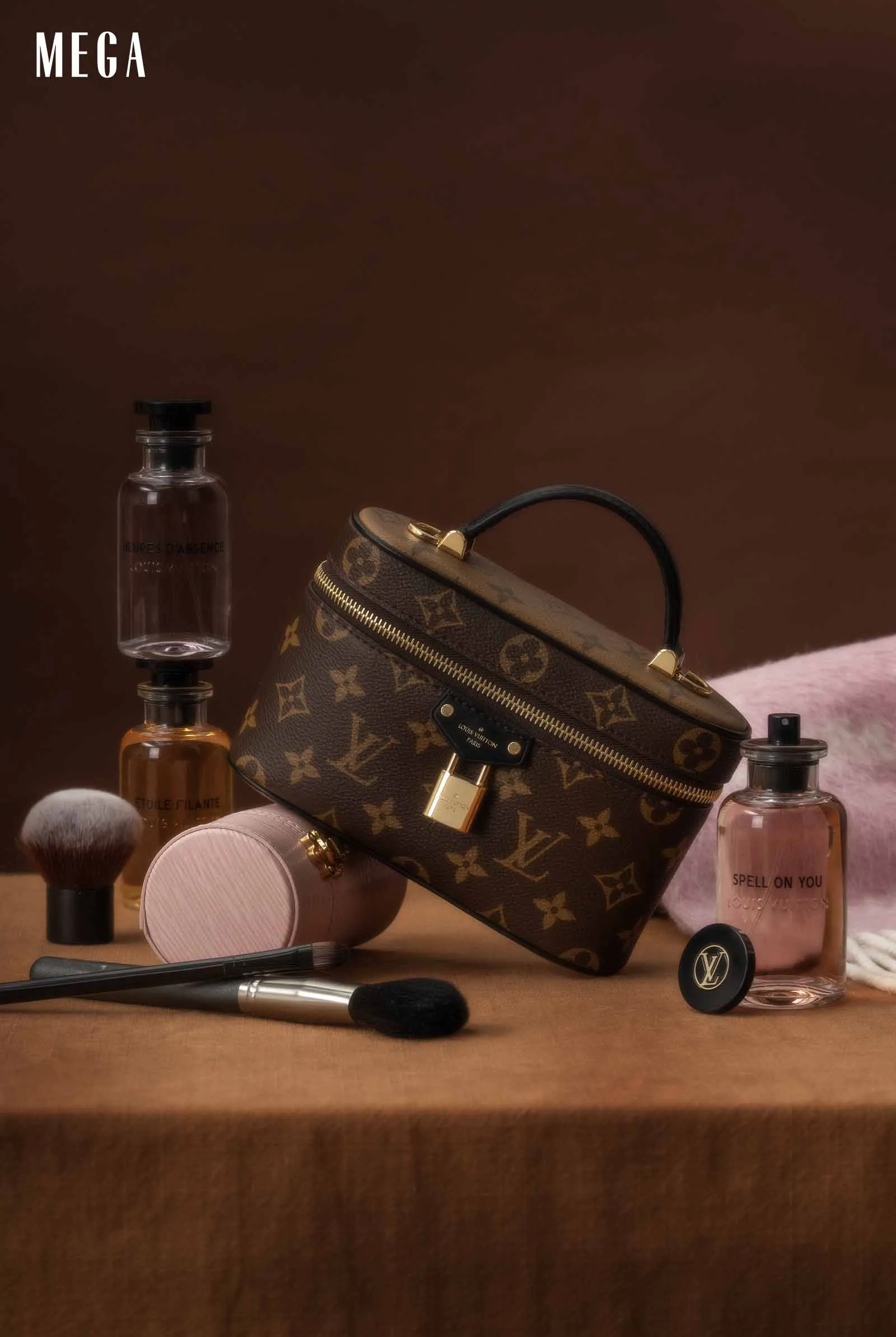 The Vanity Chain Pouch