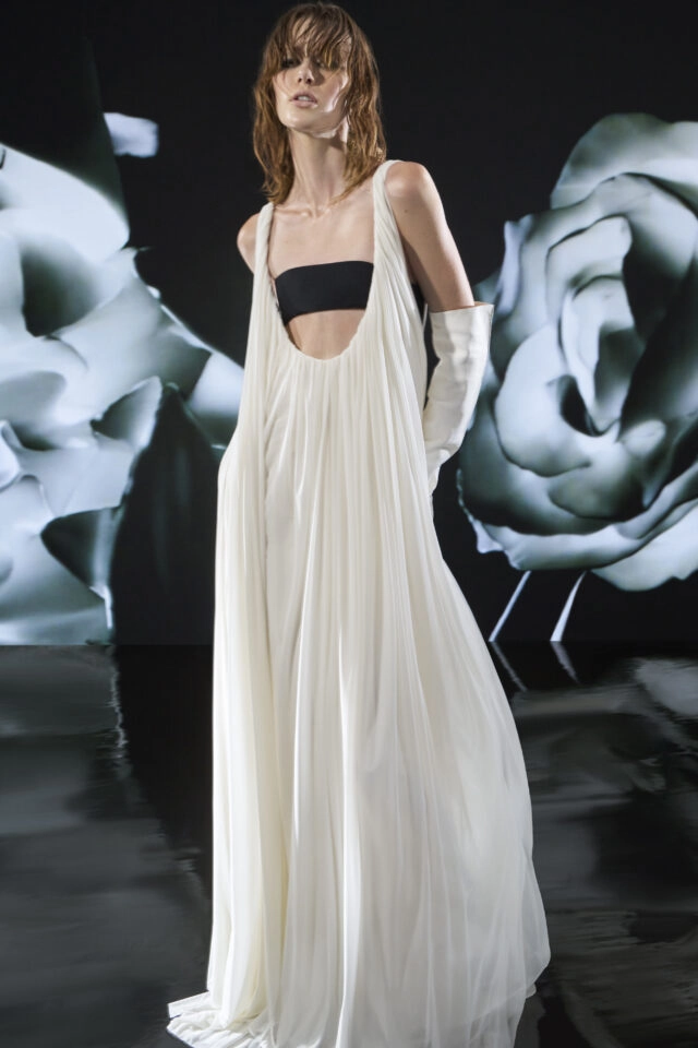 Vera Wang Haute Fashion Spring 2024 Collection Look 5