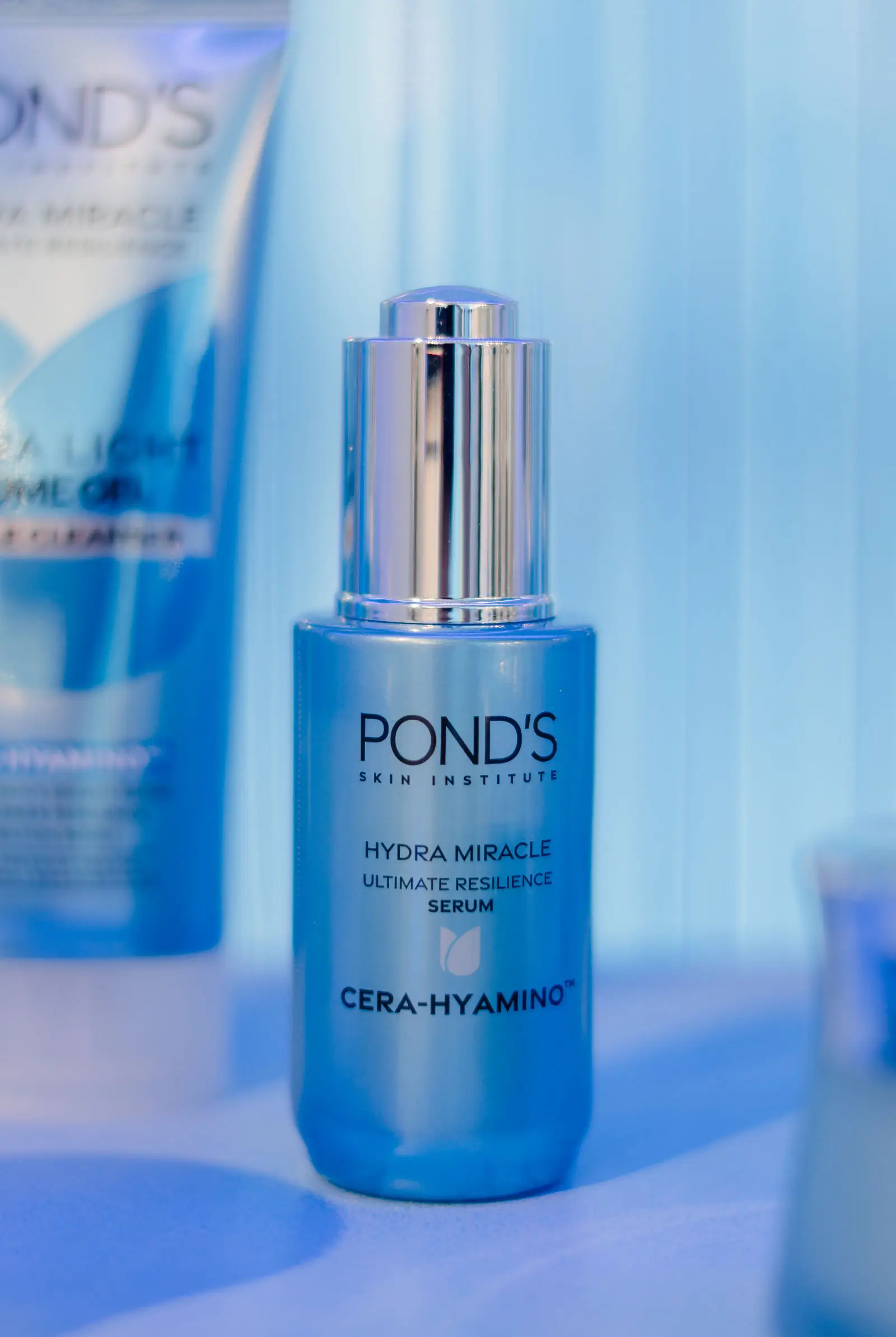 THE POND'S HYDRA MIRACLE ULTIMATE RESILIENCE SERUM