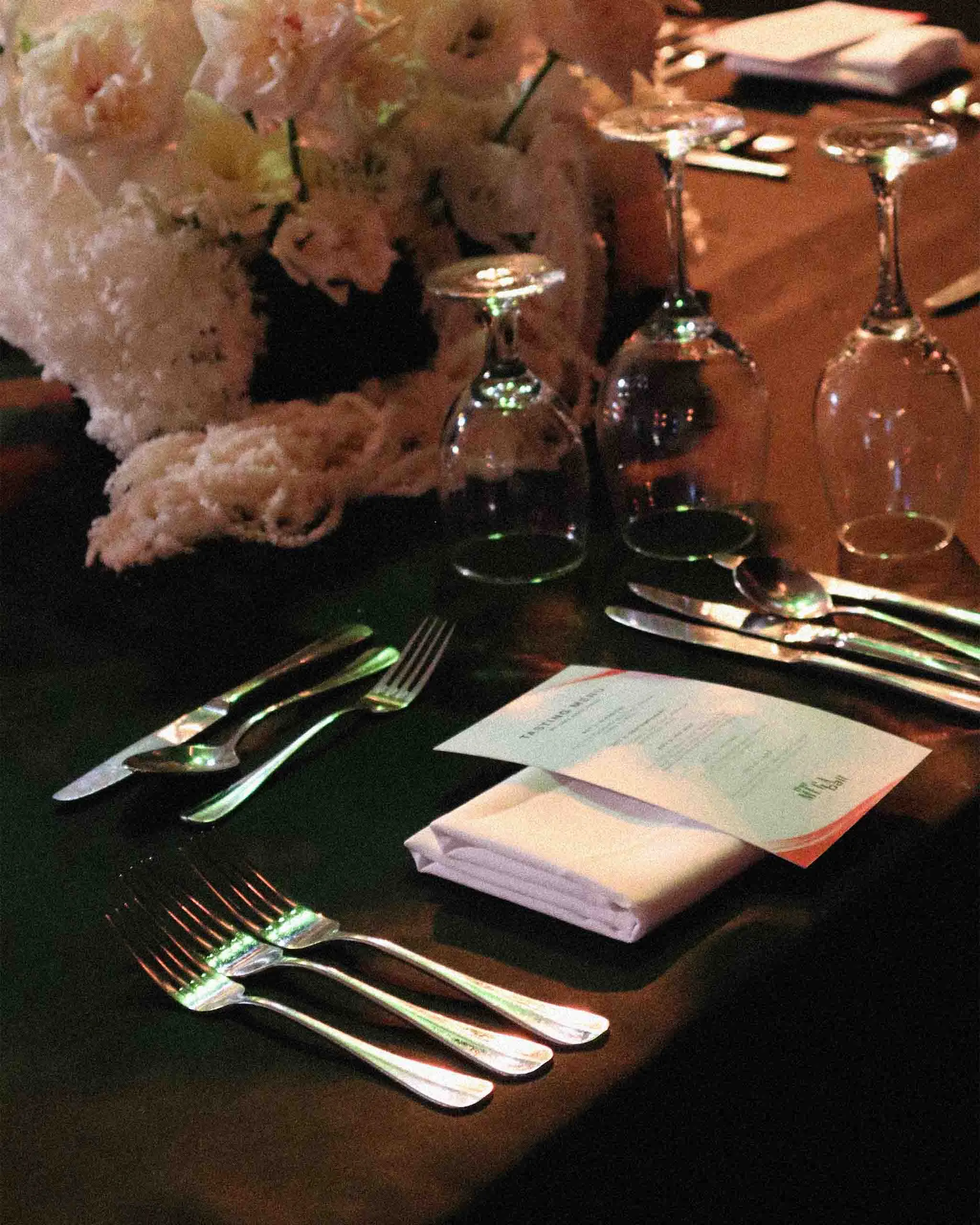 MEGA BALL Tablescape