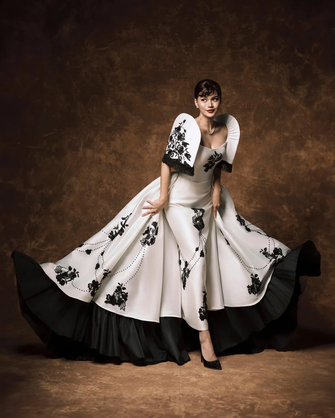 Maris Racal Audrey Hepburn dress Sabrina sunshine