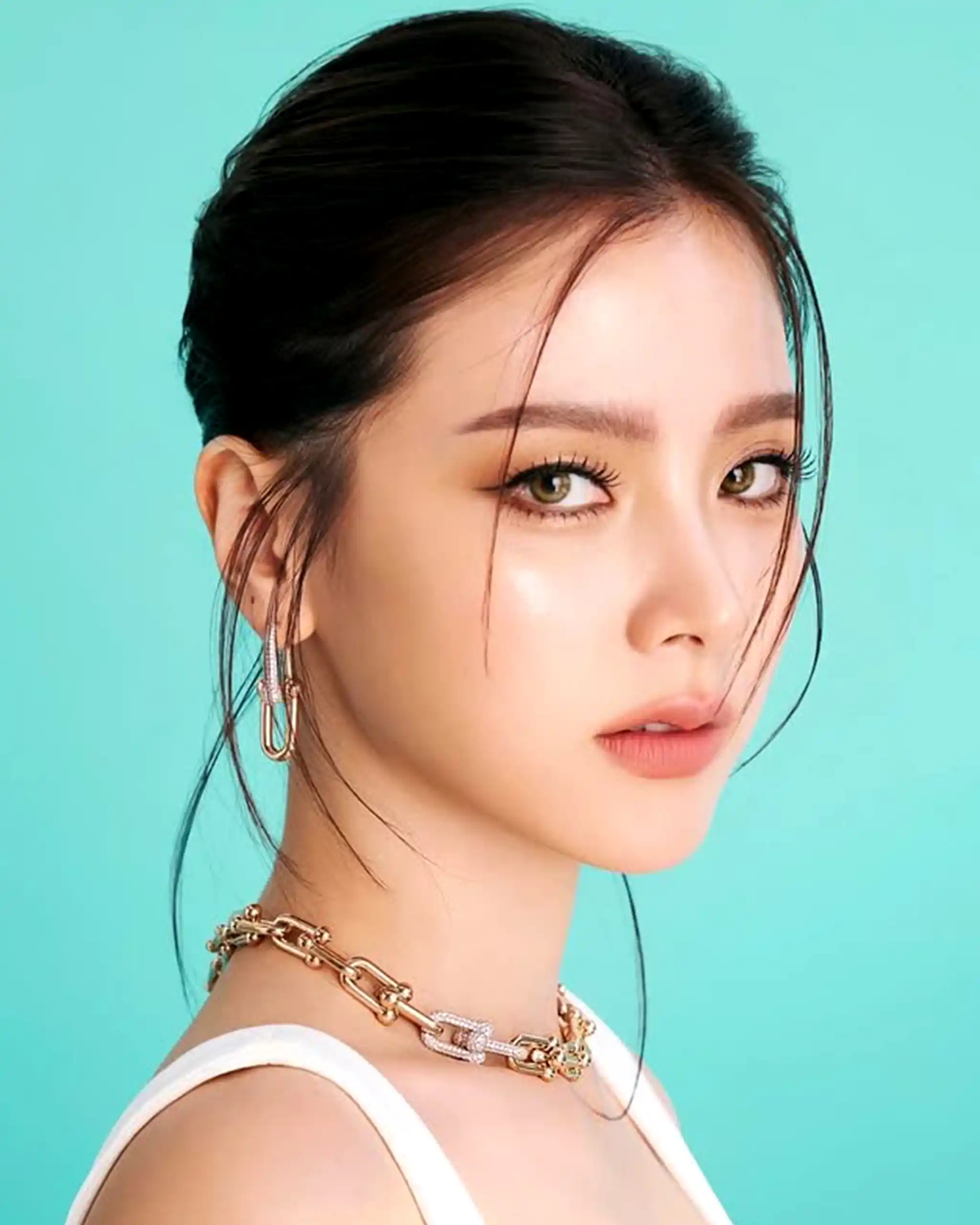 Baifern Pimchanok