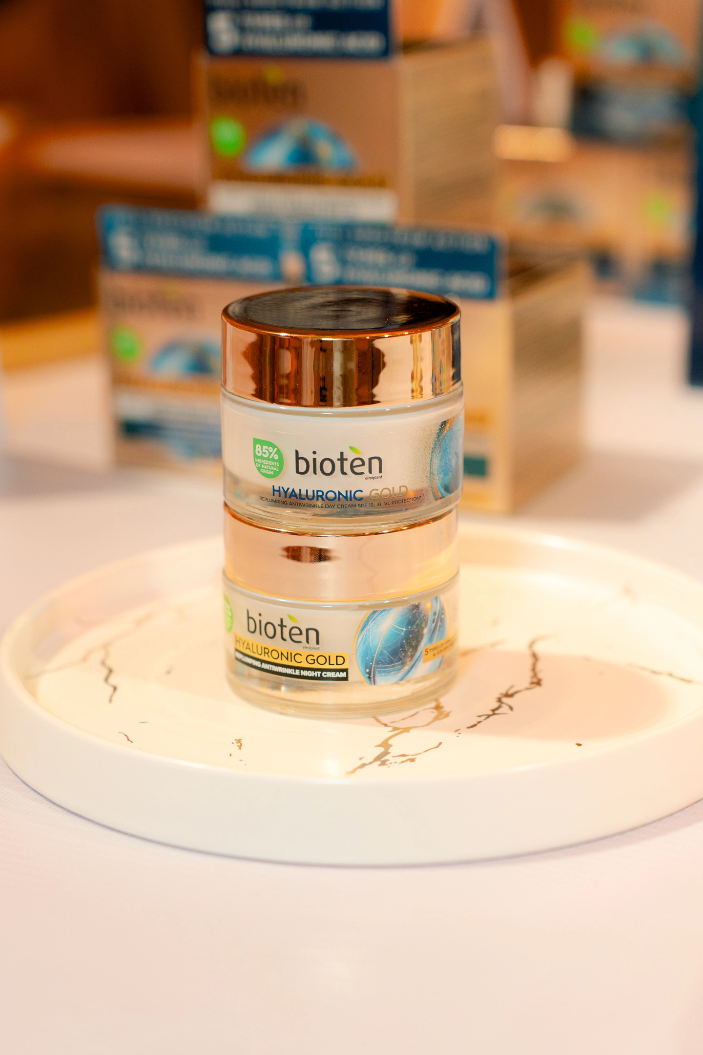 Bioten Hyaluronic Gold Replumping Antiwrinkle Day and night Cream