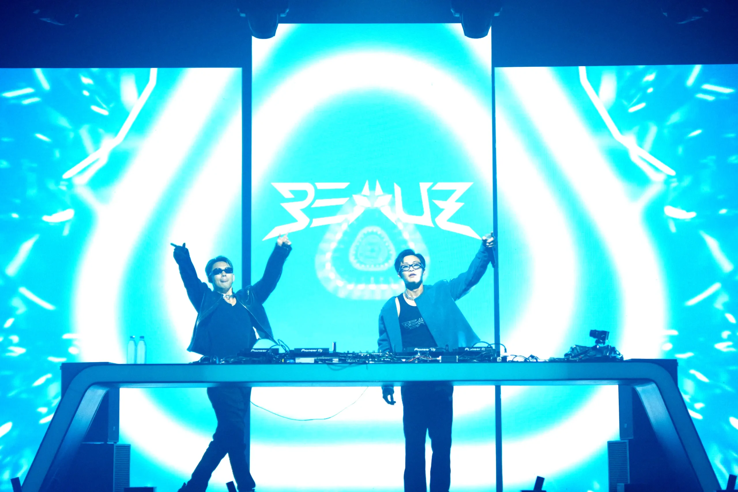 American DJ and producer duo beauz performed at the "Forever Curious" campaign launch