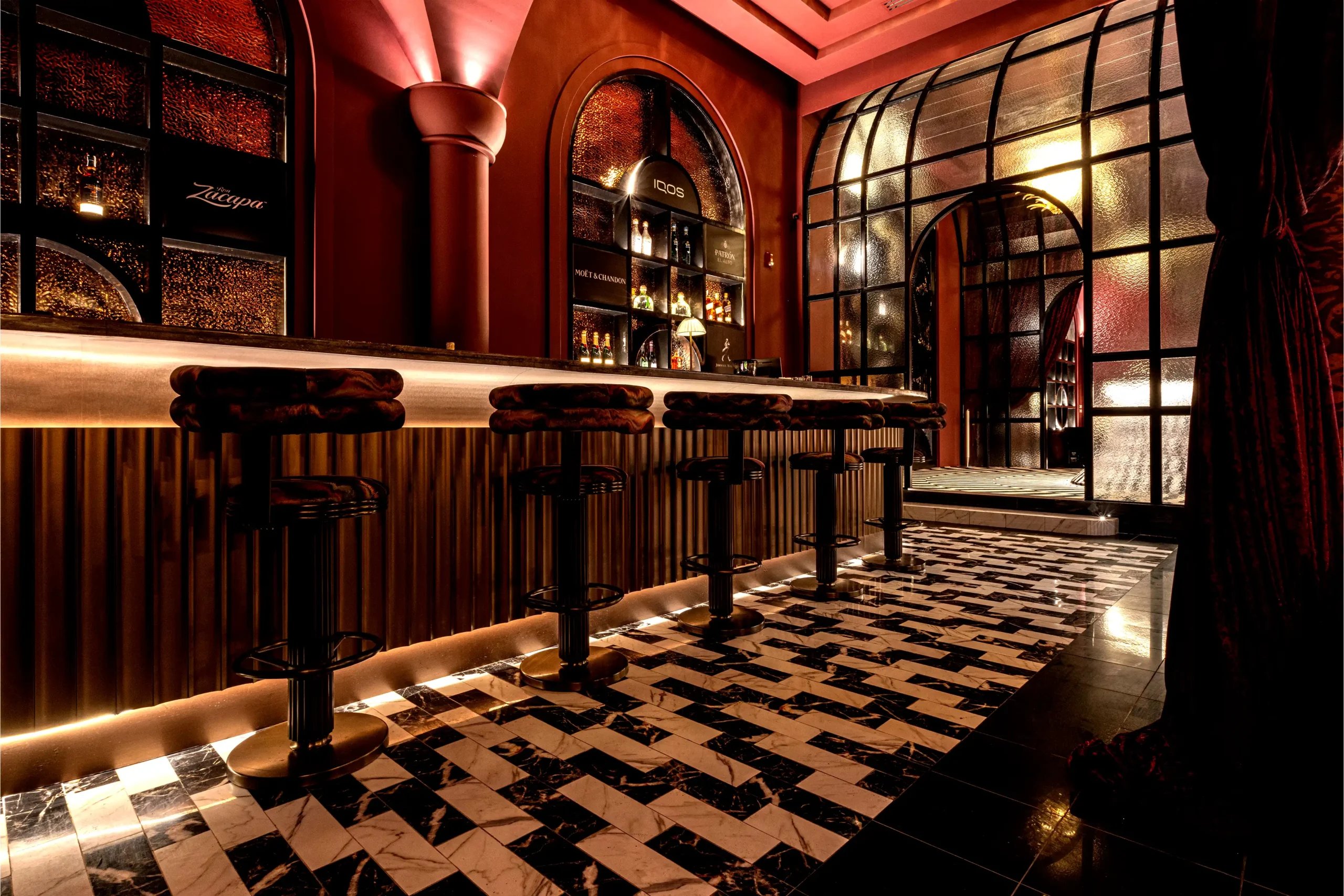 MEDUSA THE WELCOME BAR