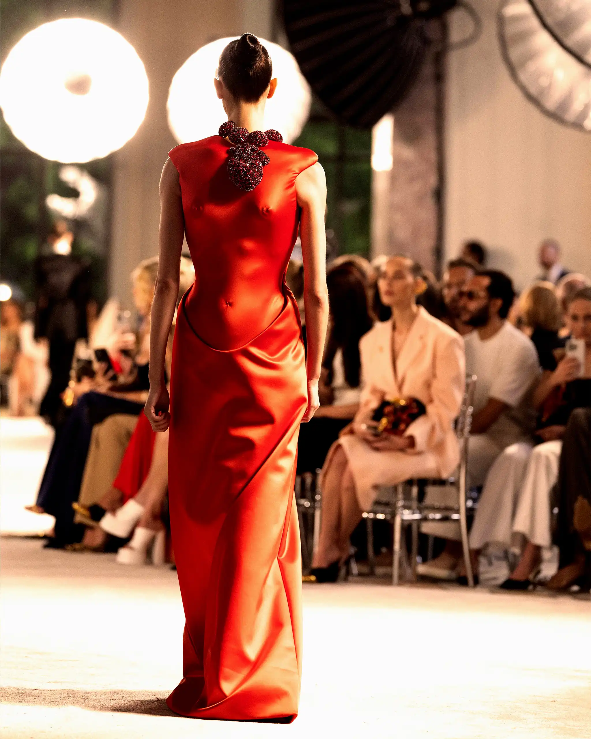 beating mechanical heart fw25 schiaparelli couture