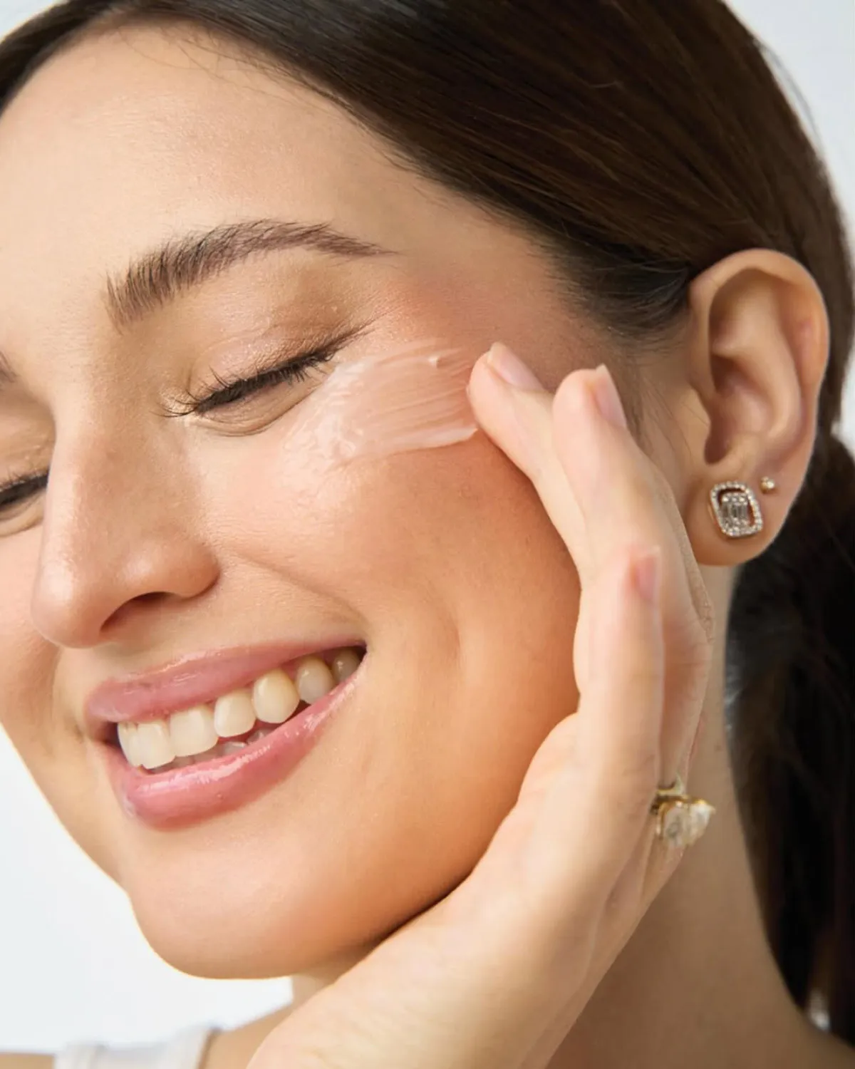Aveeno launched its #SensitiveSkinWontStopUs campaign
