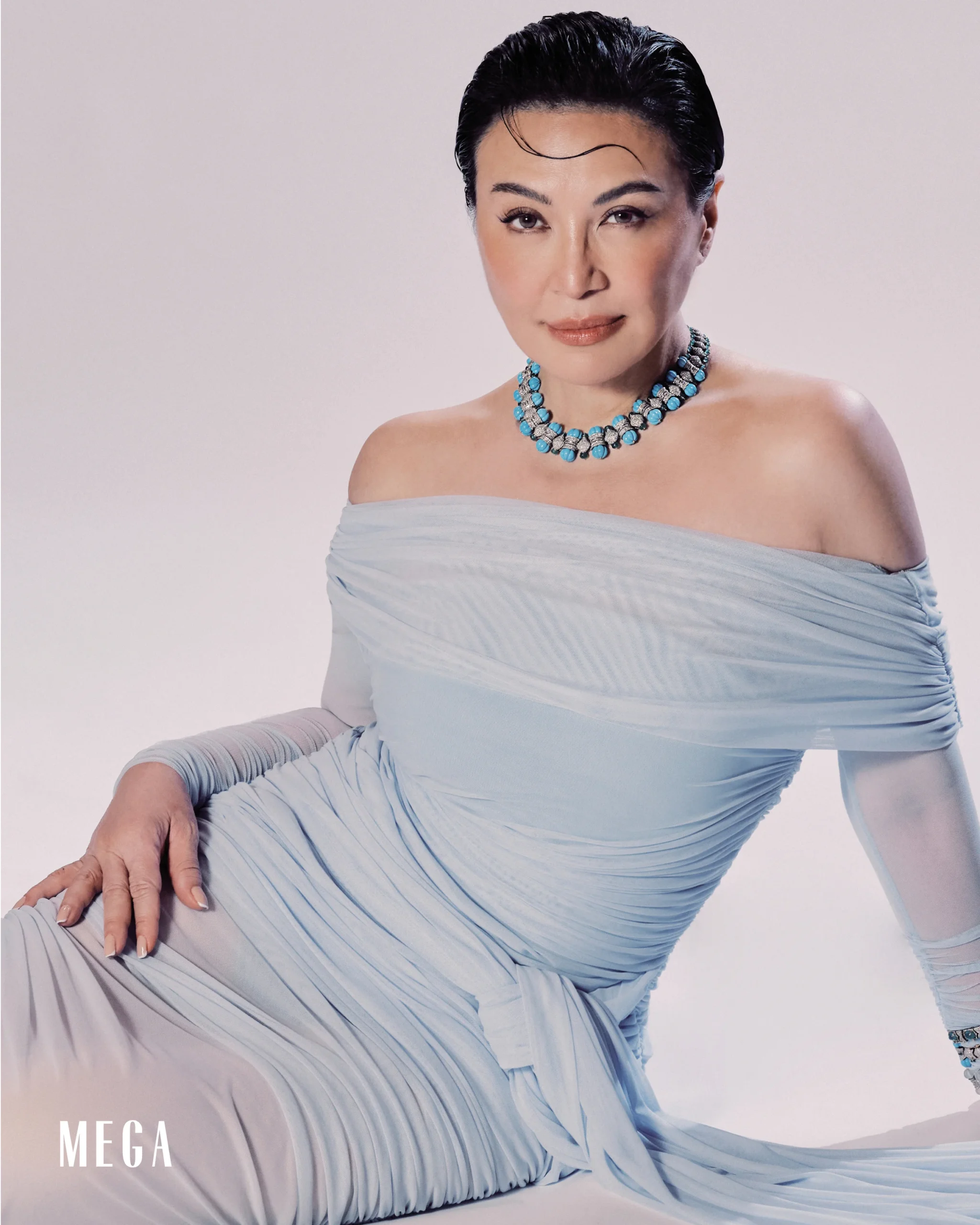 Dress by Rap Soligam. Jewelry by Janina Dizon.
