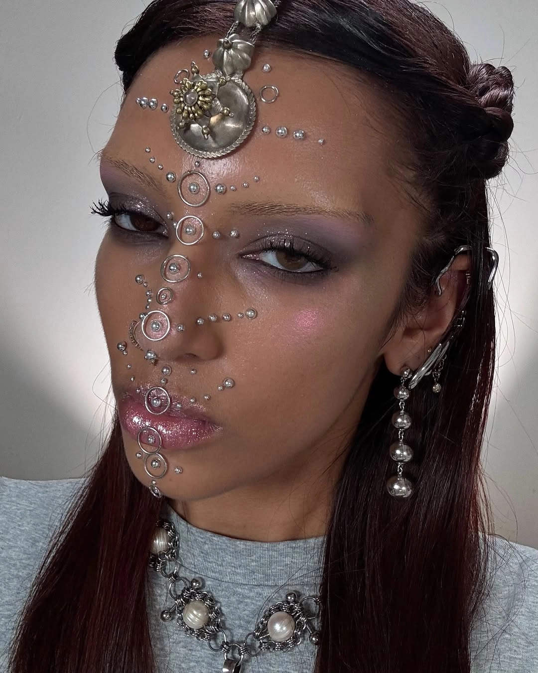 makeup inspired by a metal spine