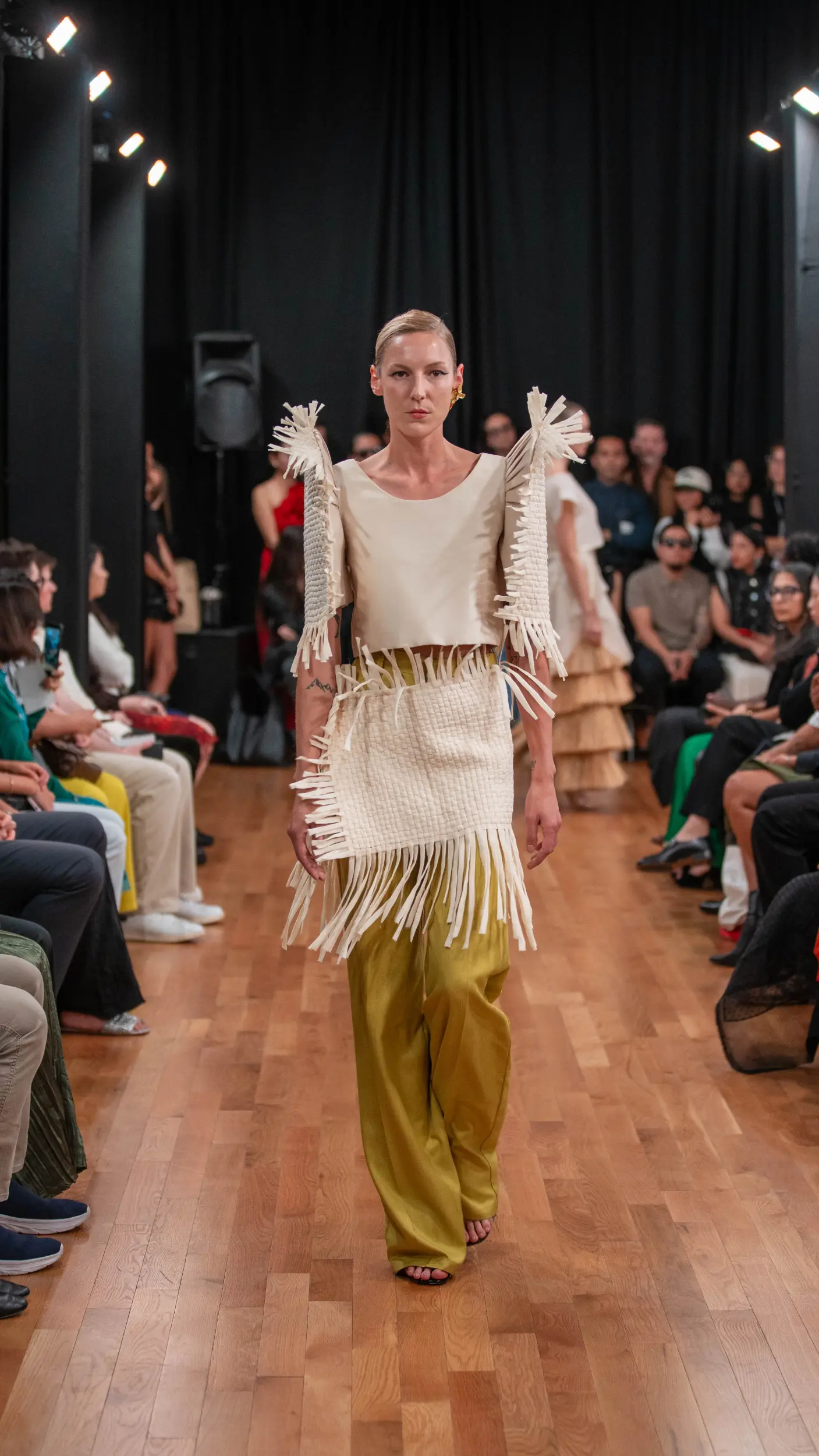 LOOK 6