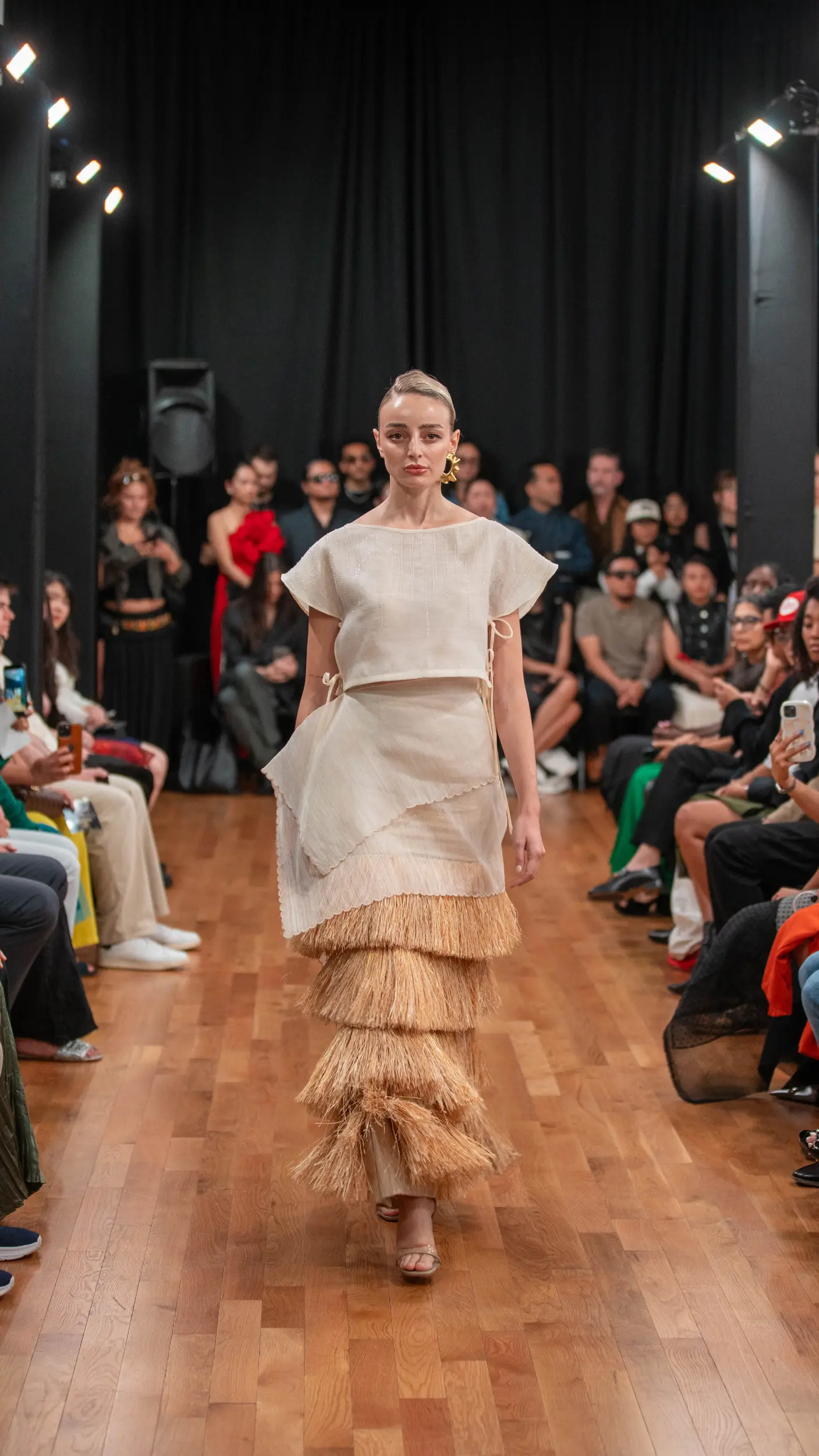 LOOK 8
