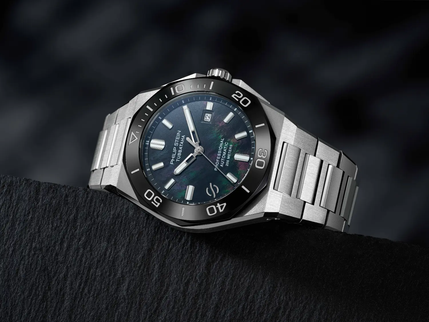 THE DISTINCT BLACK MOTHER-OF-PEARL DIAL OF THE TUBBATAHA PROFESSIONAL 200M BY PHILIP STEIN