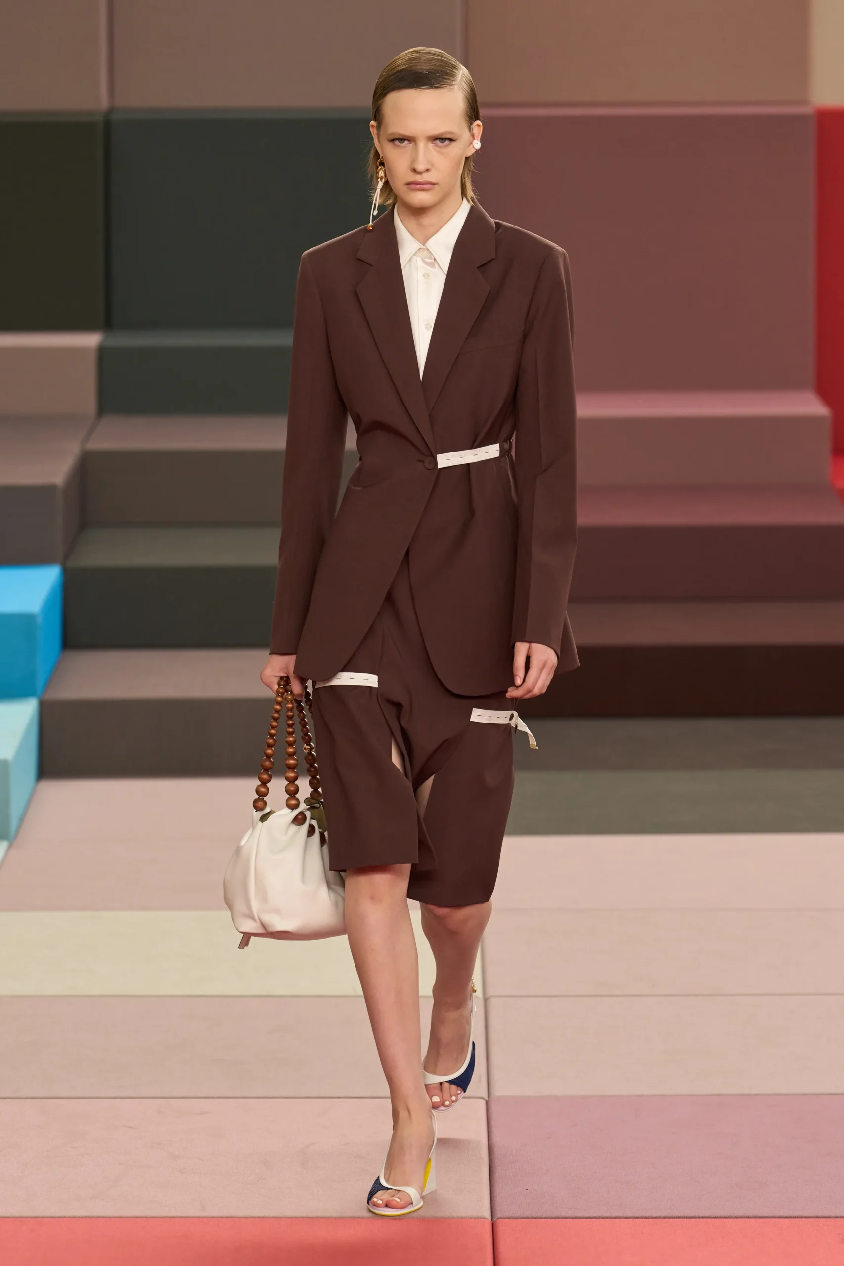LOOK 9
