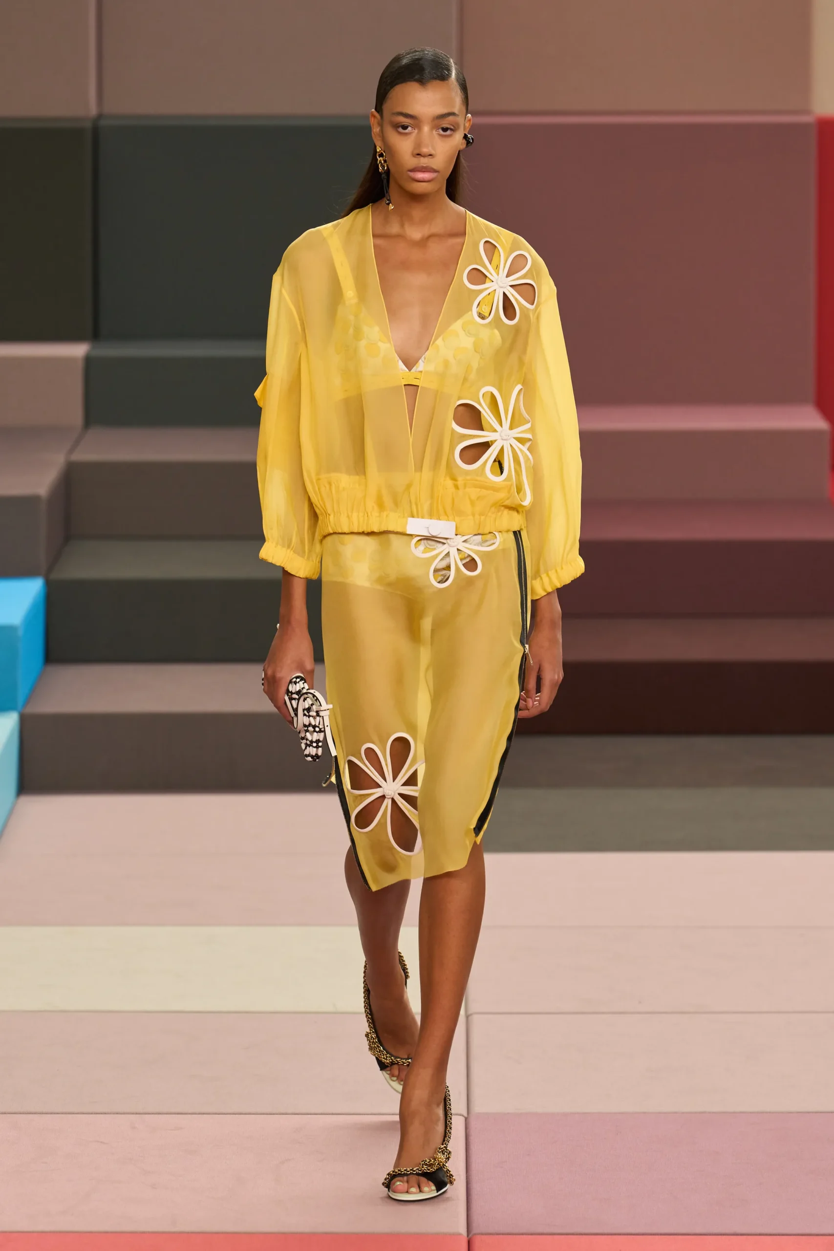 LOOK 2