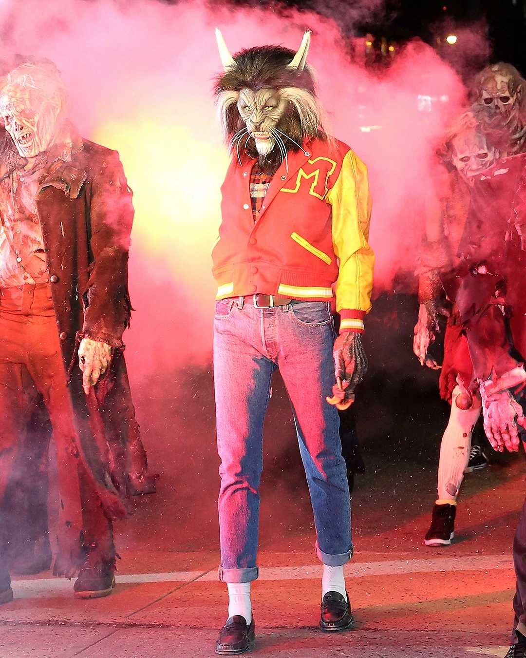 AS MICHAEL JACKSON IN THE THRILLER, 2017