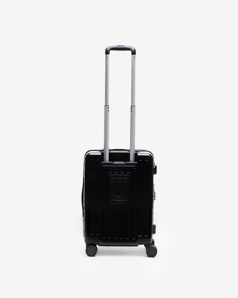 Glossy Gateway Luggage in Carbon