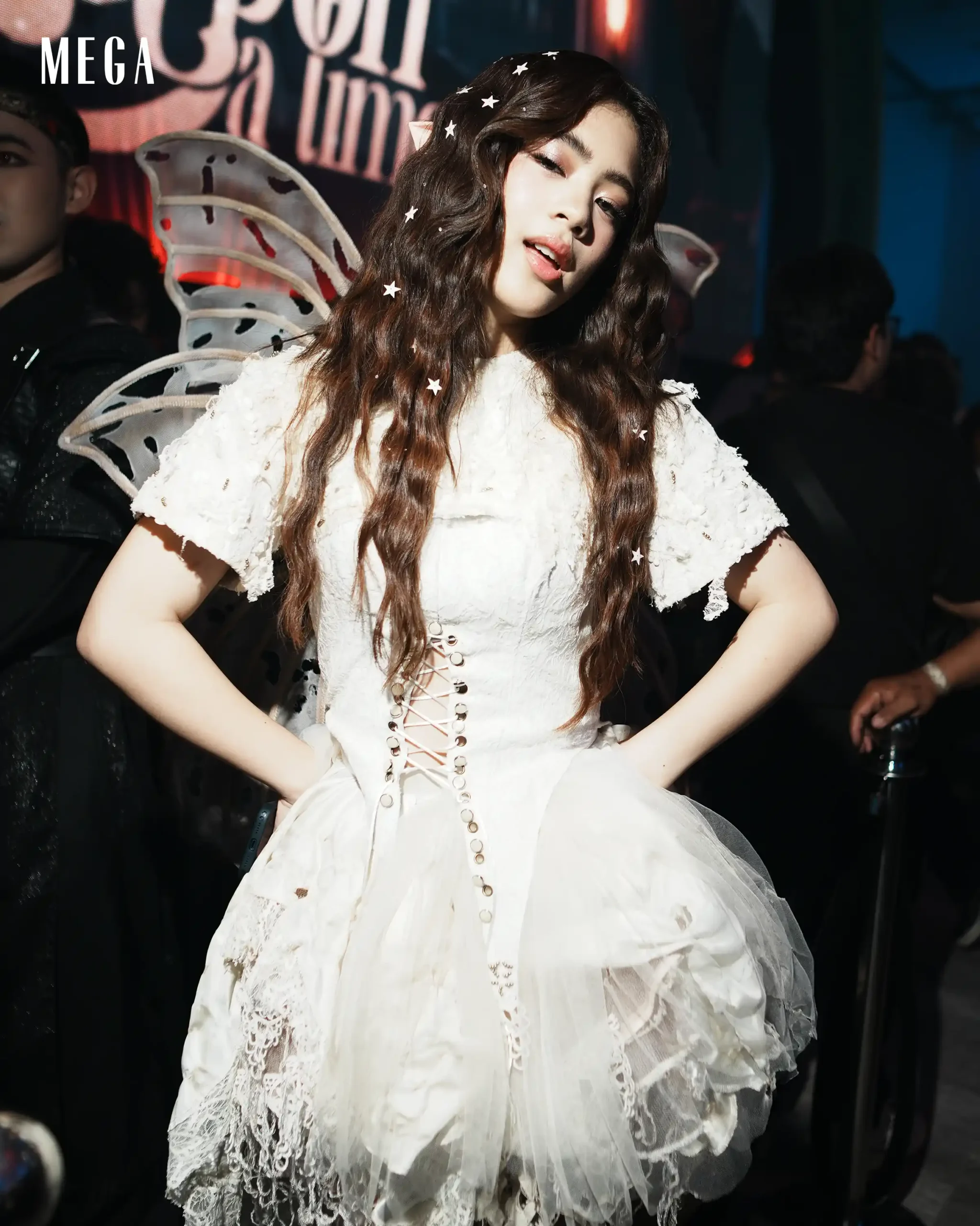 Niana Guerrero in Ting Joco