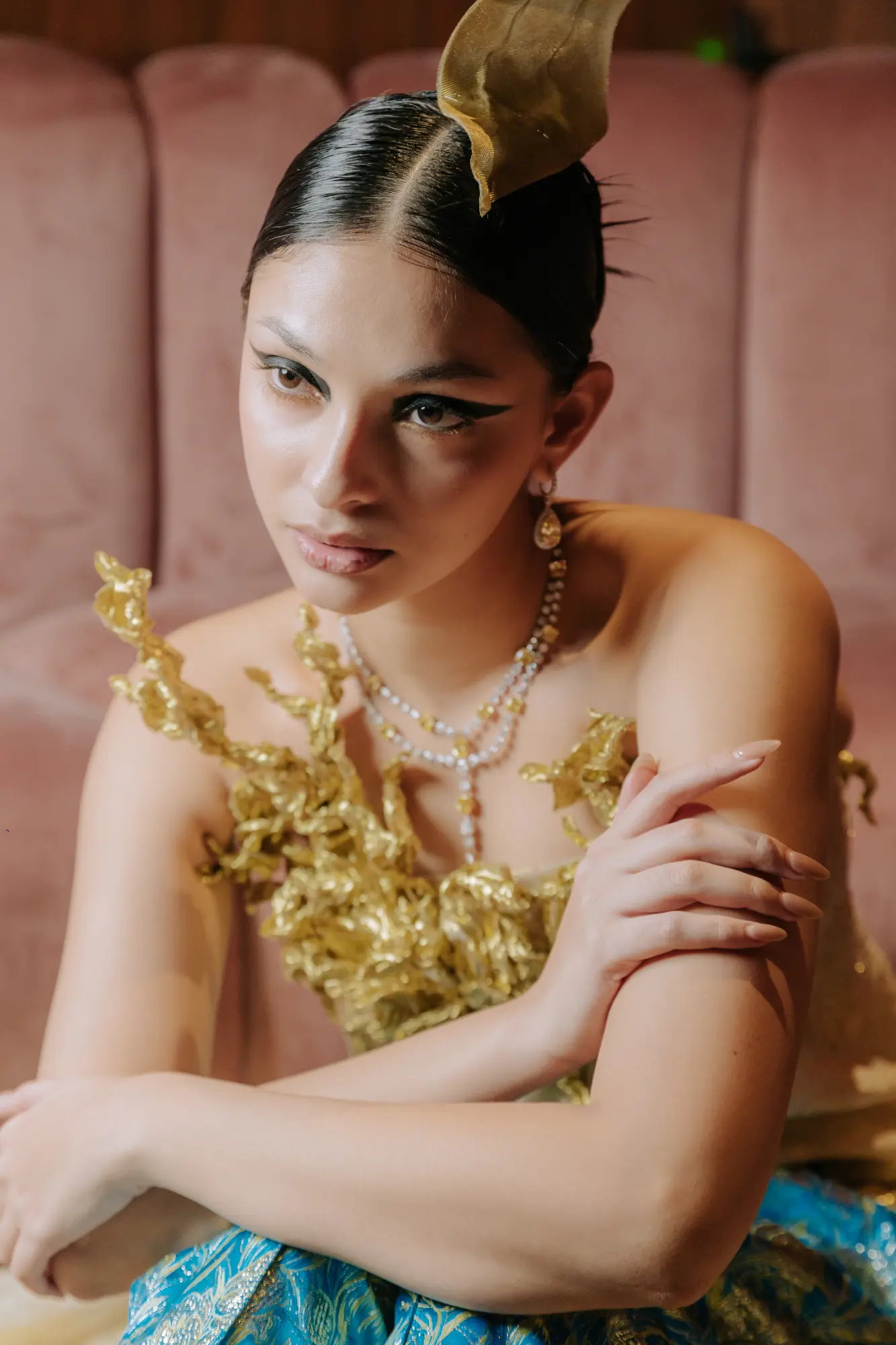 LOOK 3