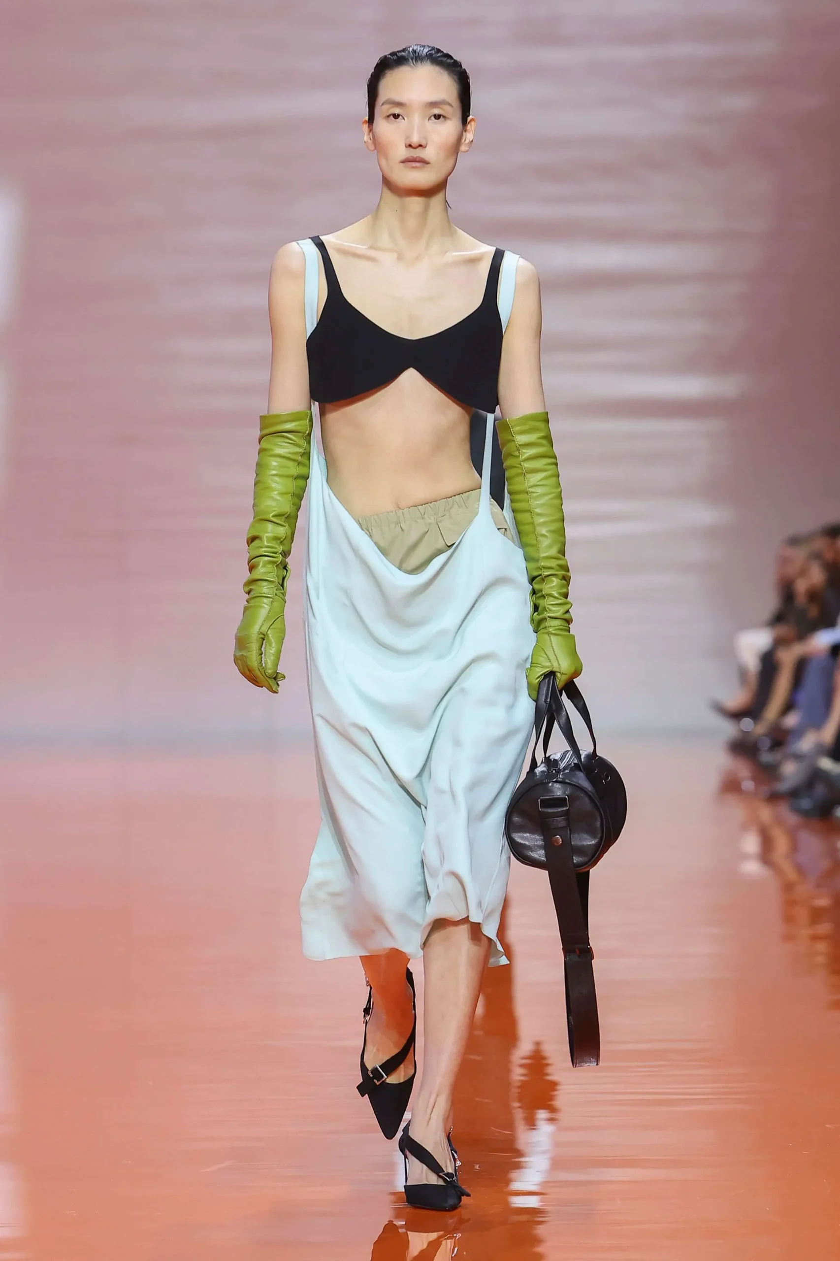 LOOK 12