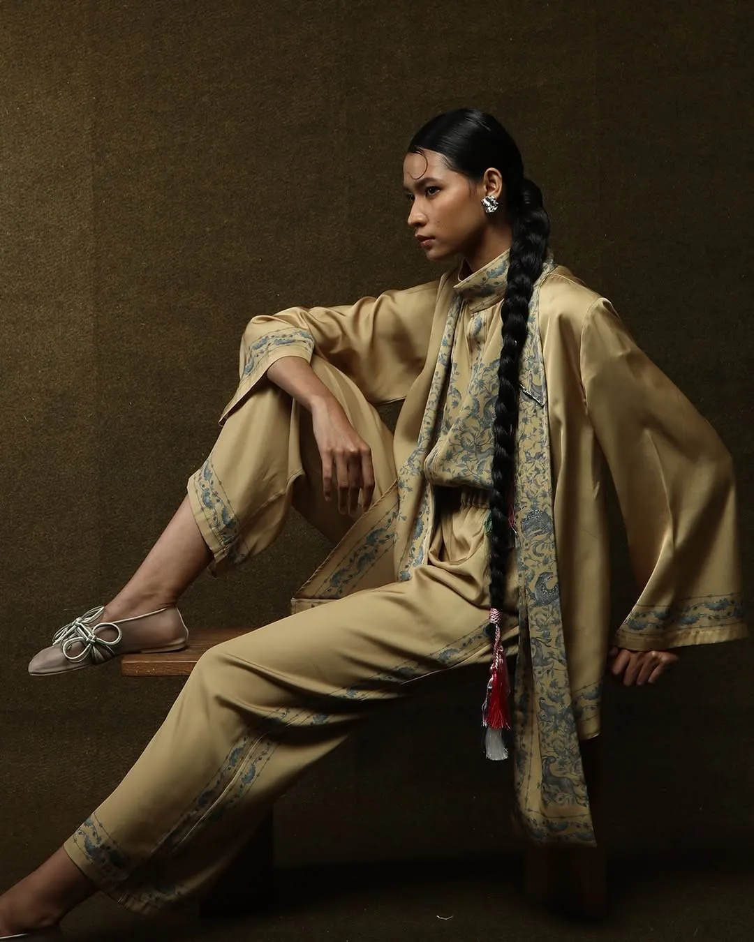ACCESSIBLE FASHION WITH INDONESIAN WISDOM