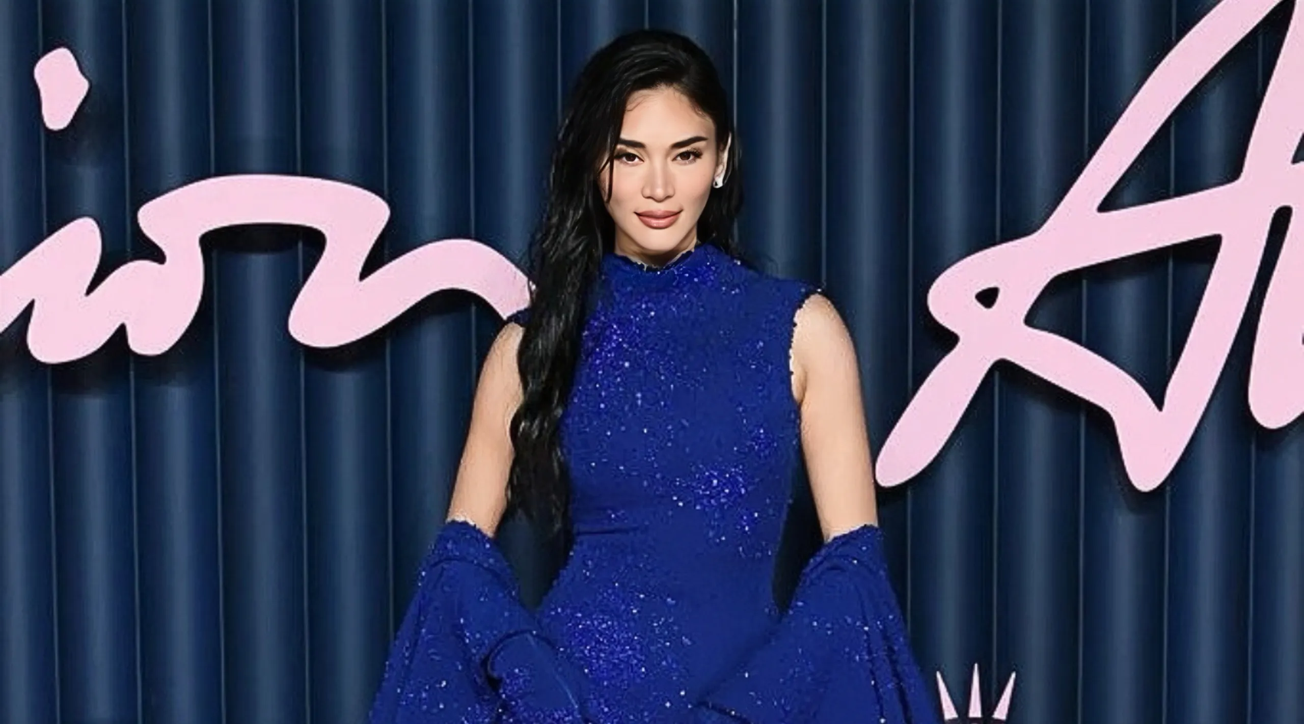 Pia Wurtzbach-Jauncey Stuns in Robert Wun: Fashion Awards