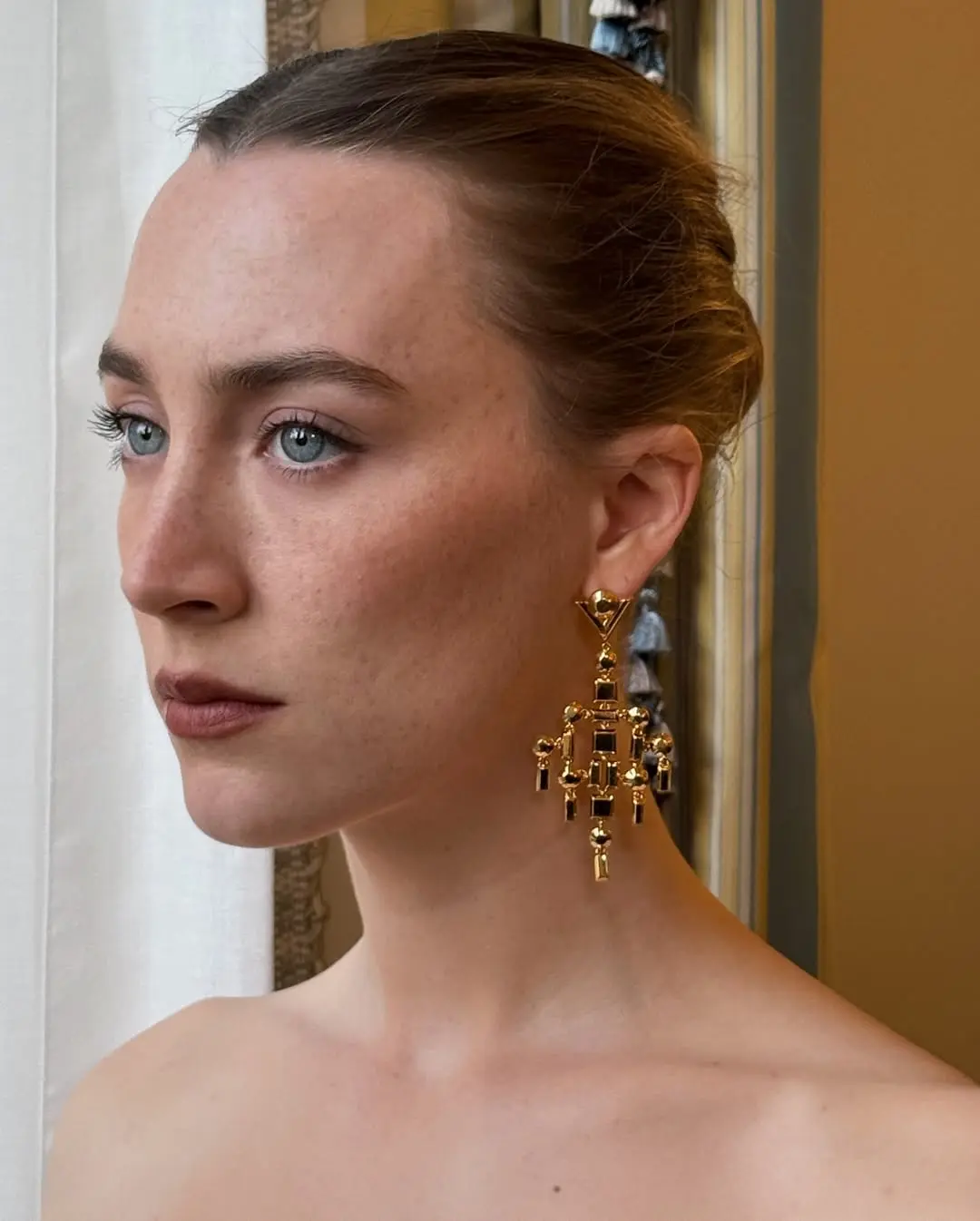 SAOIRSE RONAN'S MAKEUP BY NINA PARK