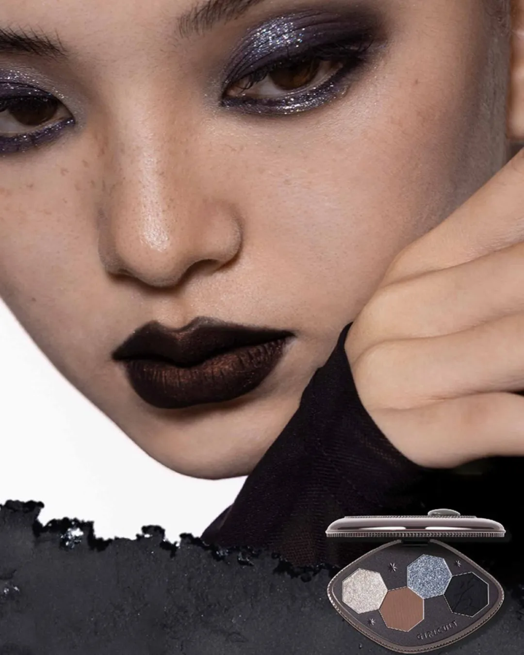Vintage aesthetics for your modern-day masterpiece