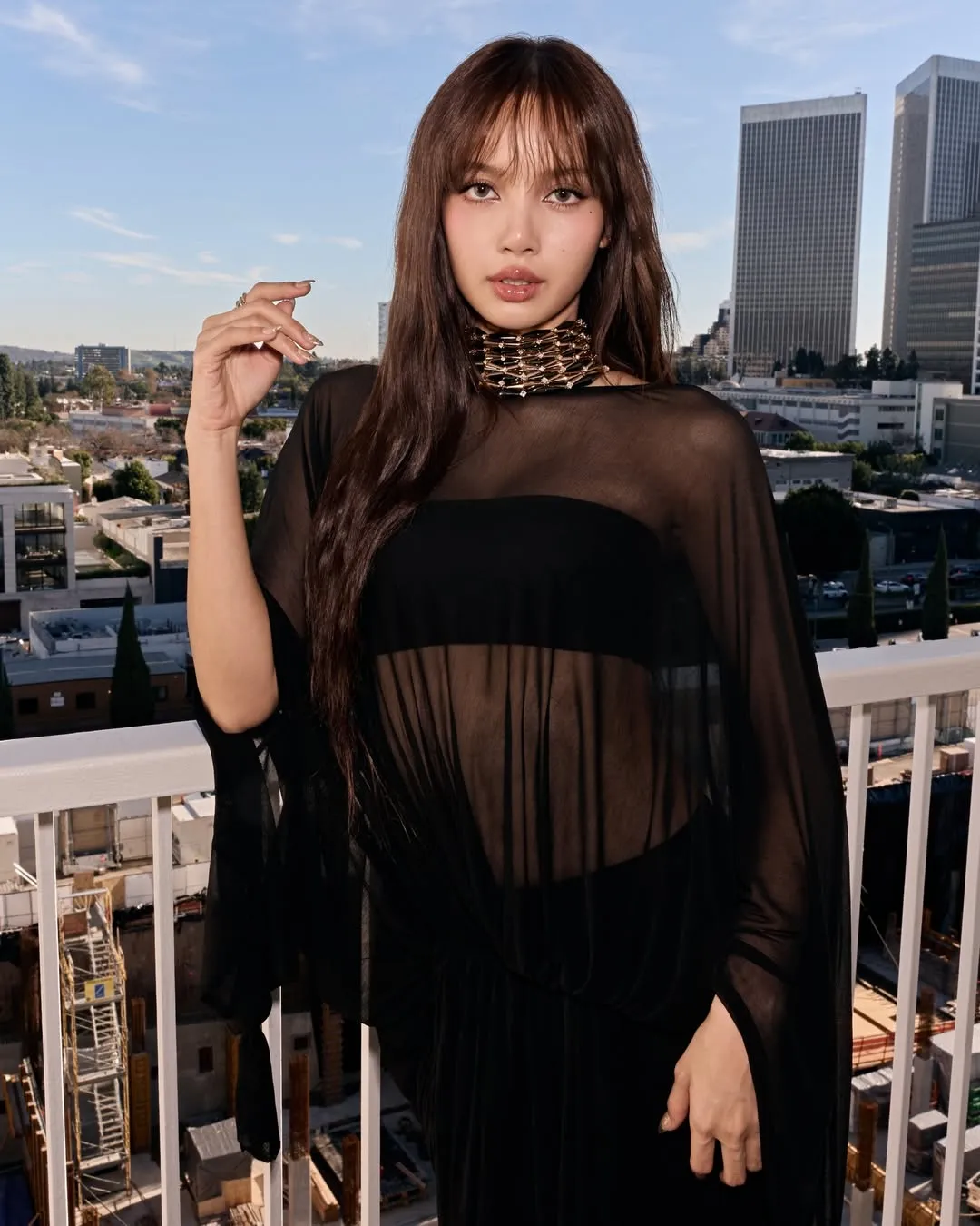LISA IN BVLGARI'S ETERNAL JEWELRY