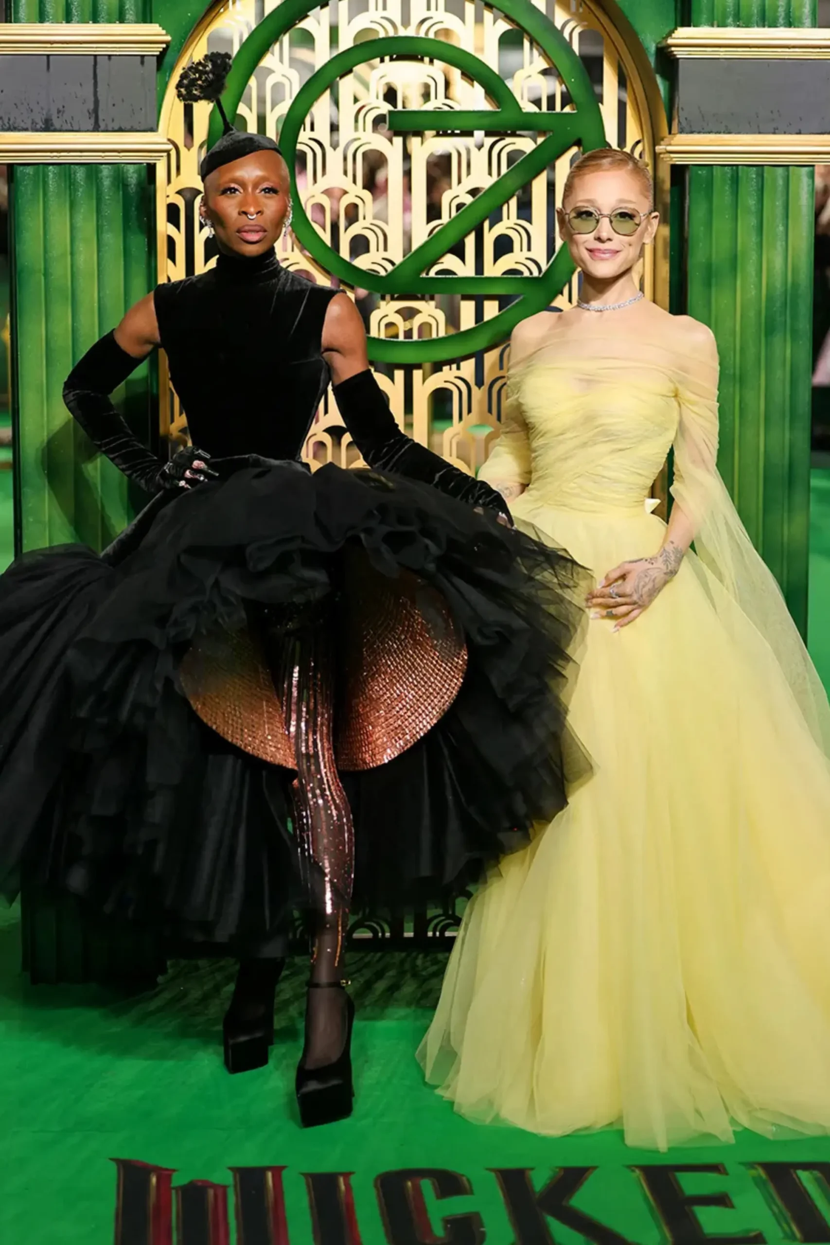 ERIVO IN SCHIAPARELLI, GRANDE IN RALPH LAUREN