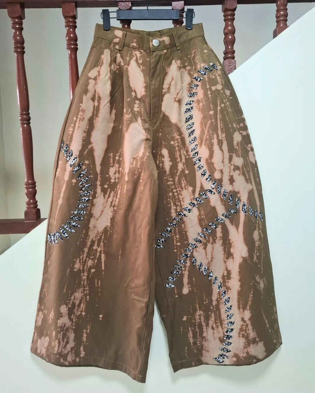 CUSTOM TROUSERS WORN BY SHEENA