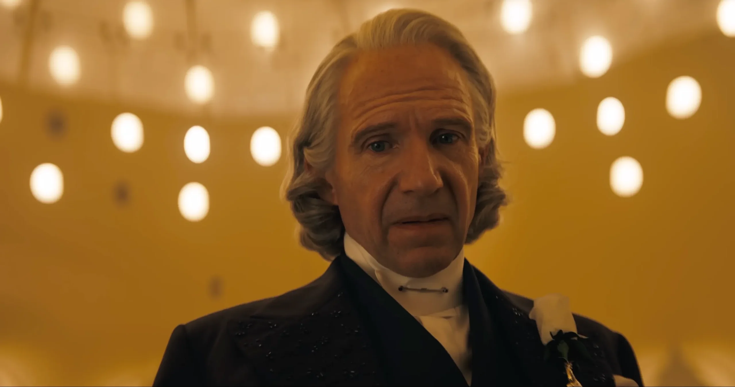 ralph fiennes as president snow
