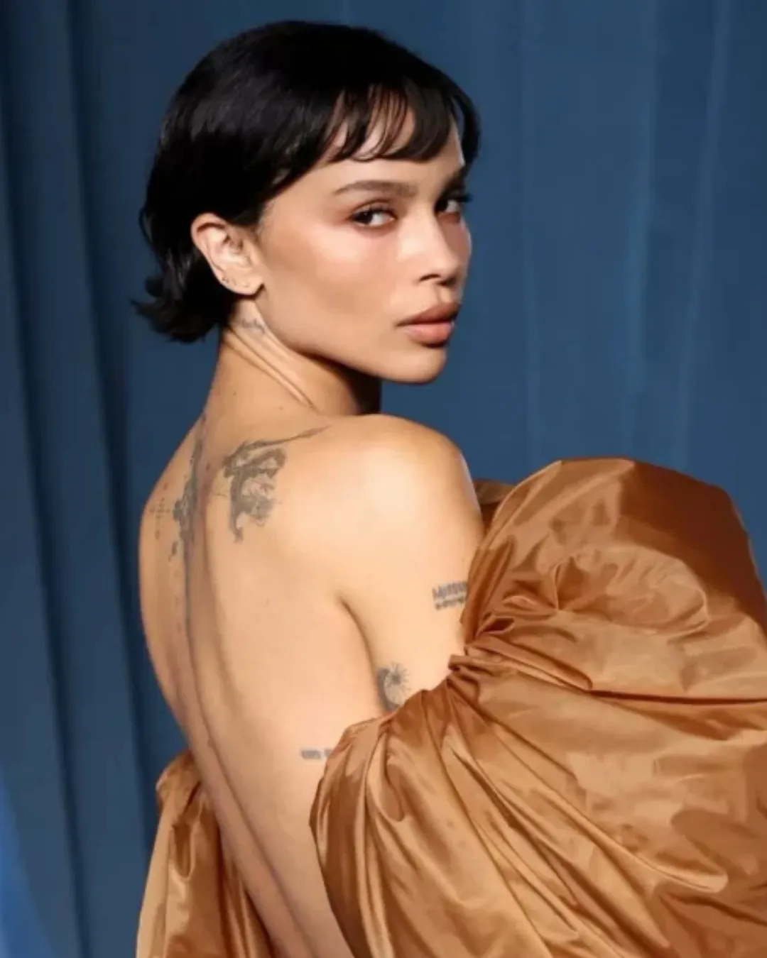 zoe kravitz bixie cut short hair